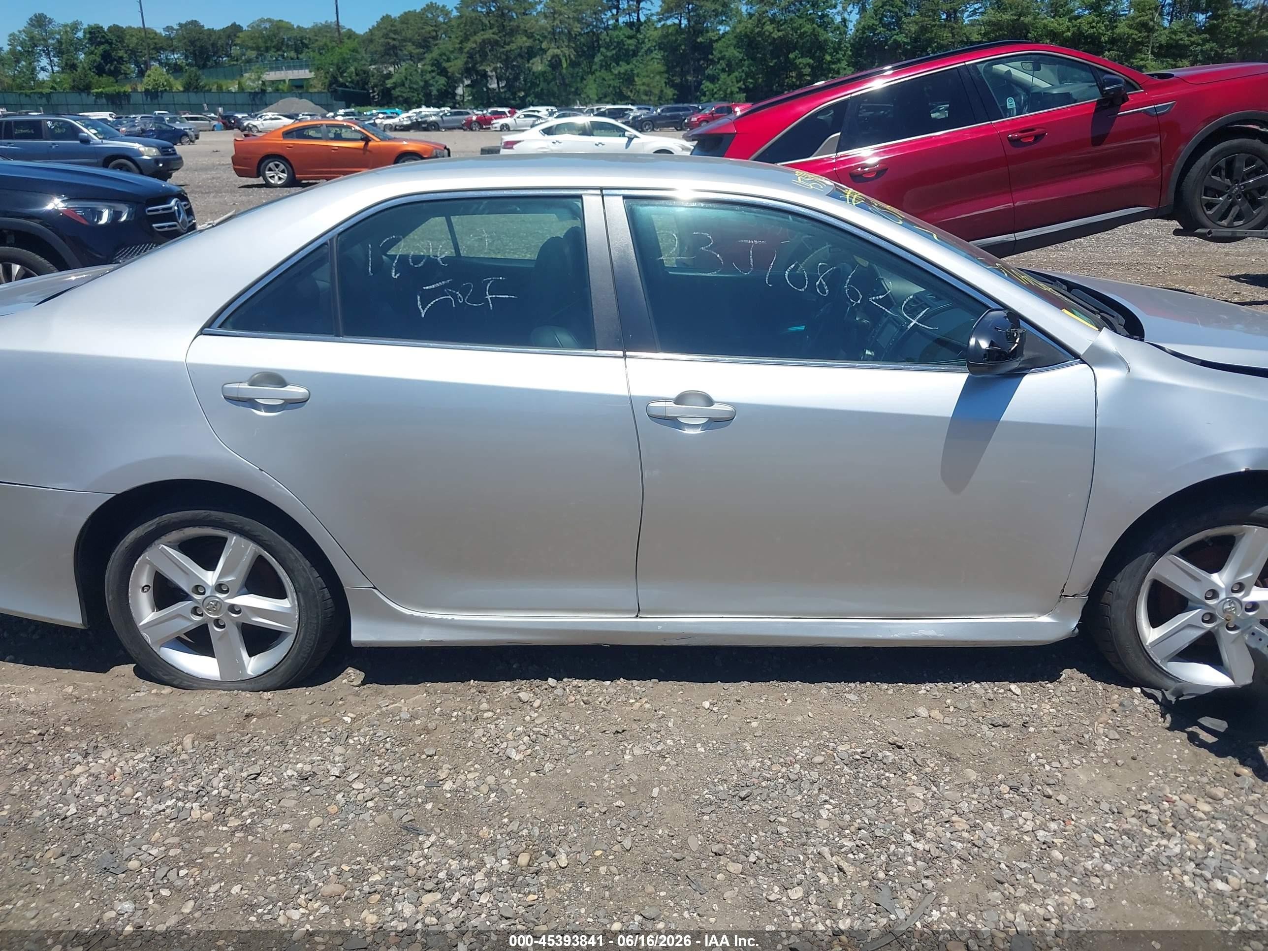2014 Toyota Camry Se Gray vin: 4T1BF1FK4EU452356