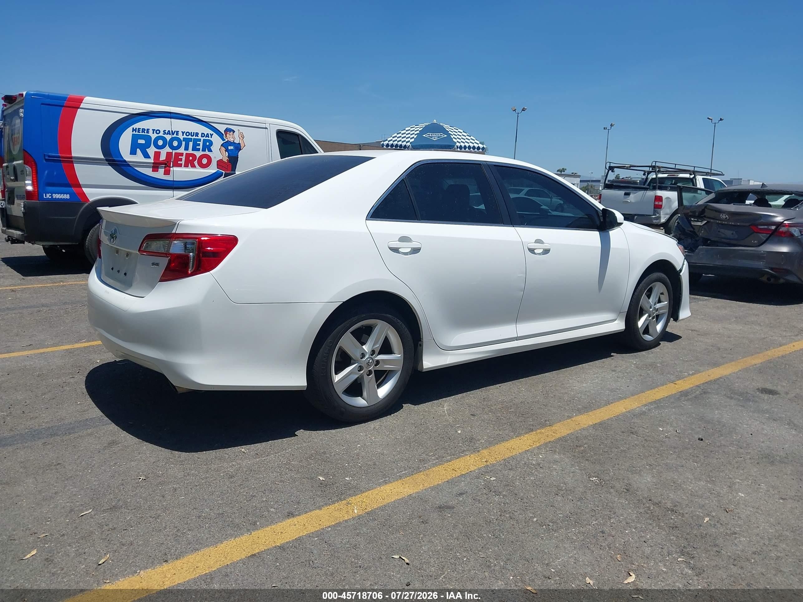 2014 Toyota Camry Se Белый vin: 4T1BF1FK4EU458335