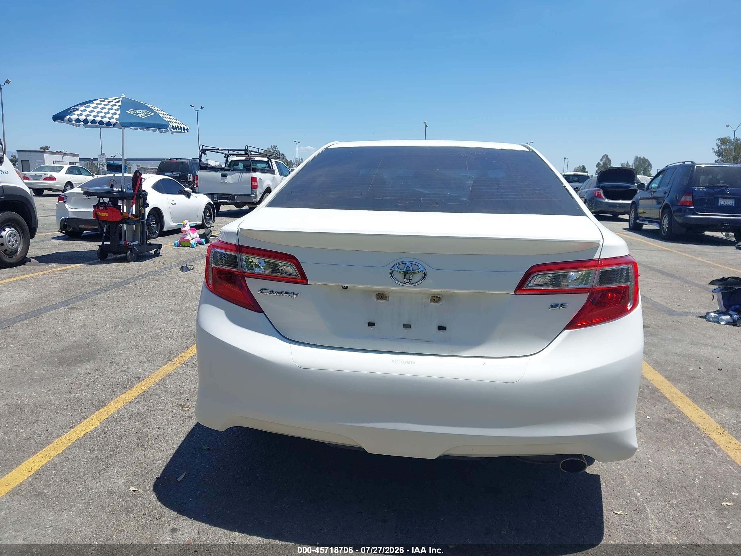2014 Toyota Camry Se Белый vin: 4T1BF1FK4EU458335