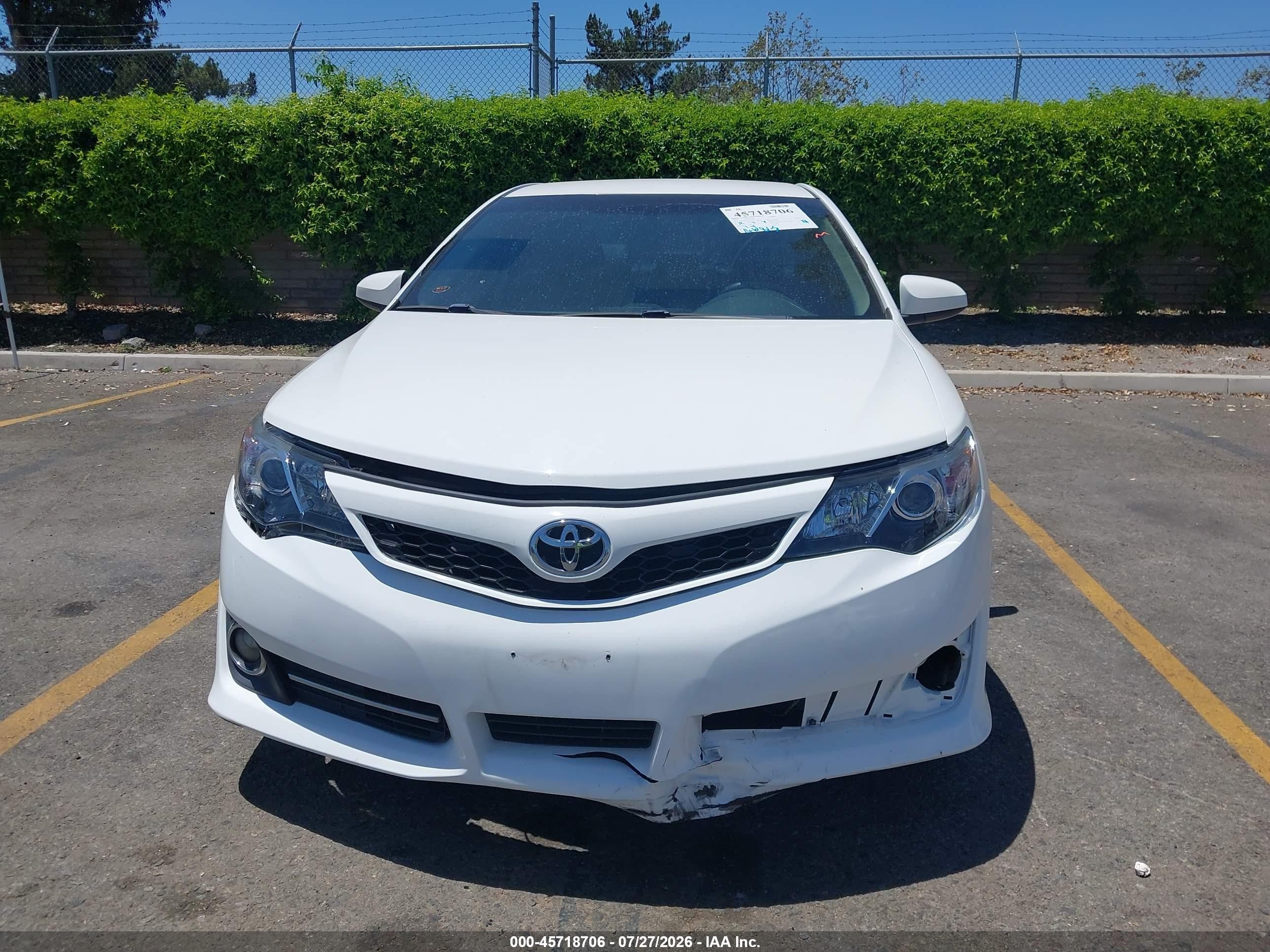 2014 Toyota Camry Se Белый vin: 4T1BF1FK4EU458335