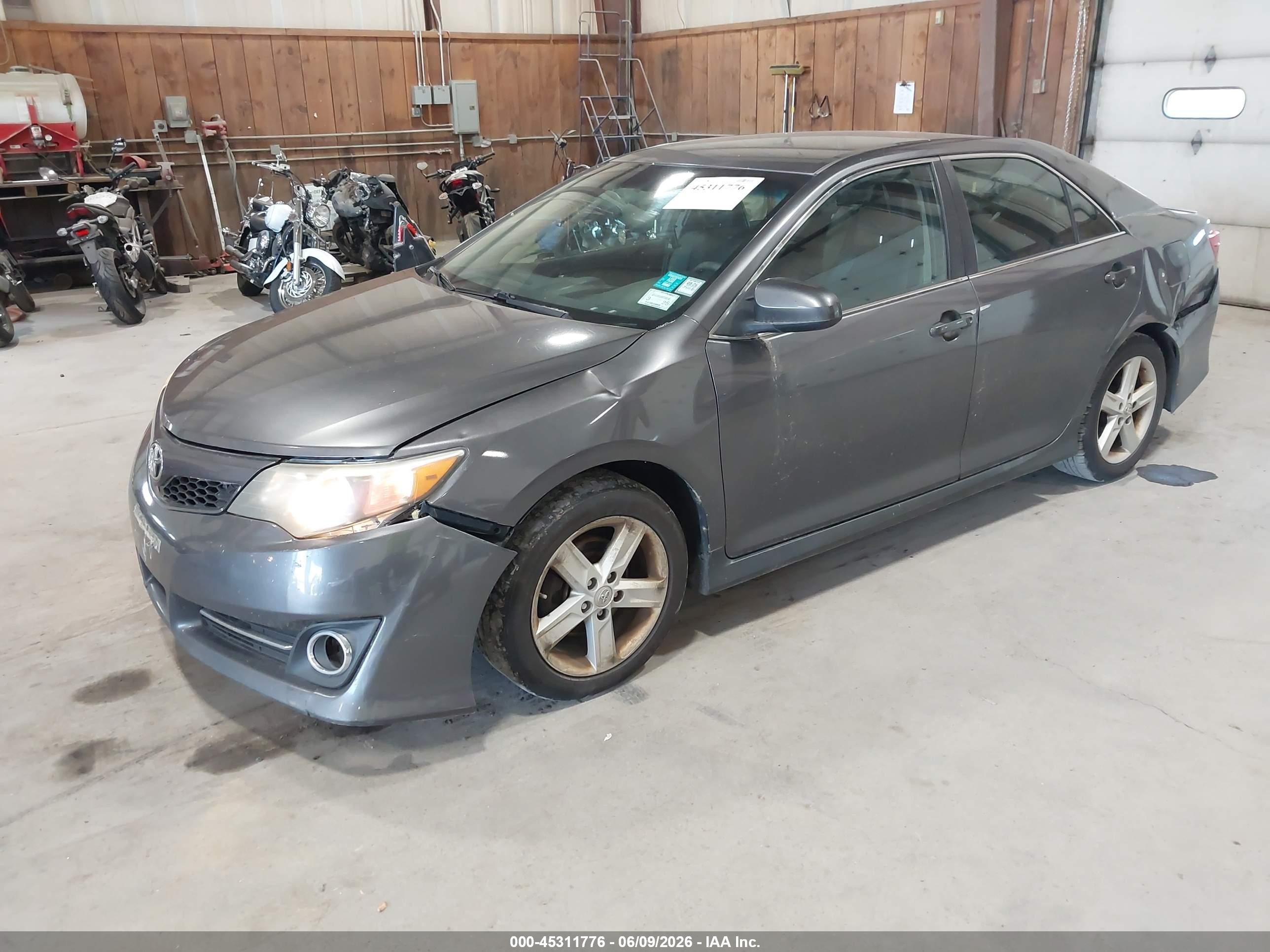 2014 Toyota Camry Se Gray vin: 4T1BF1FK4EU459078
