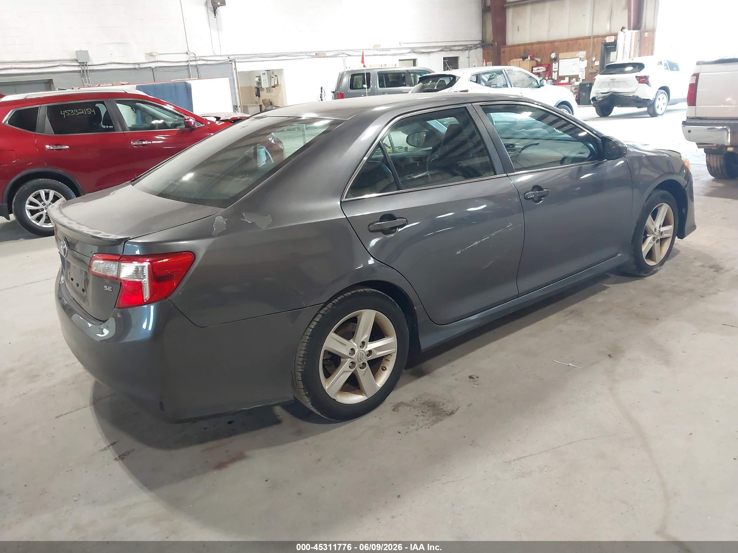 2014 Toyota Camry Se Gray vin: 4T1BF1FK4EU459078