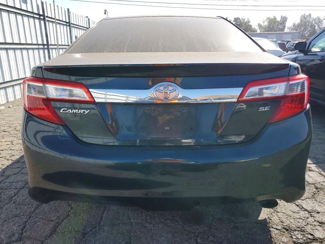 2014 Toyota Camry Se Blue vin: 4T1BF1FK4EU459579