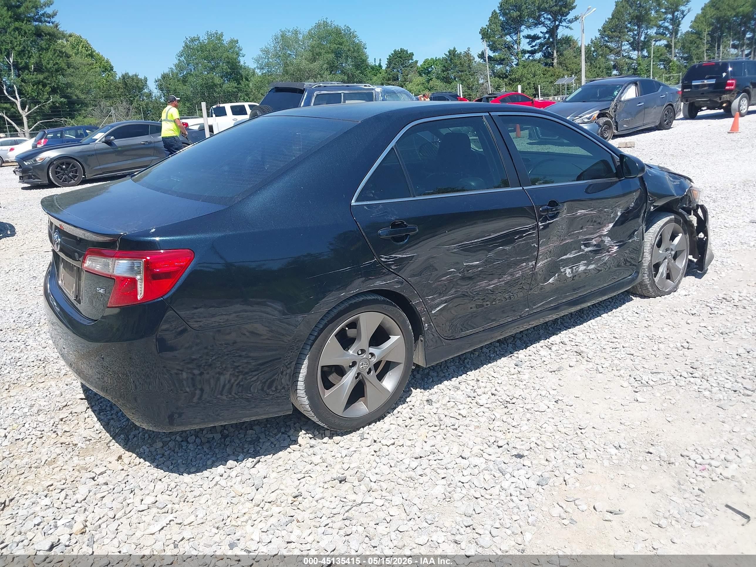 2014 Toyota Camry Se Sport Черный vin: 4T1BF1FK4EU465270