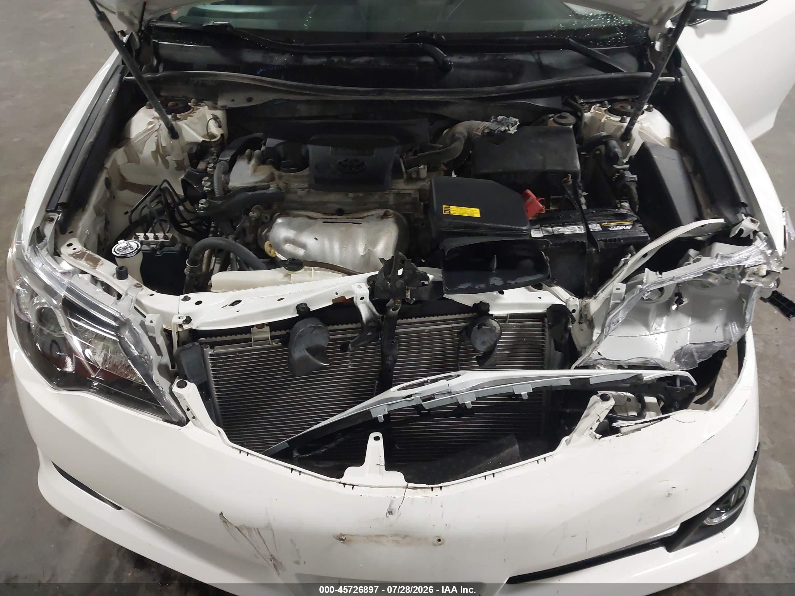 2014 Toyota Camry Se White vin: 4T1BF1FK4EU738241