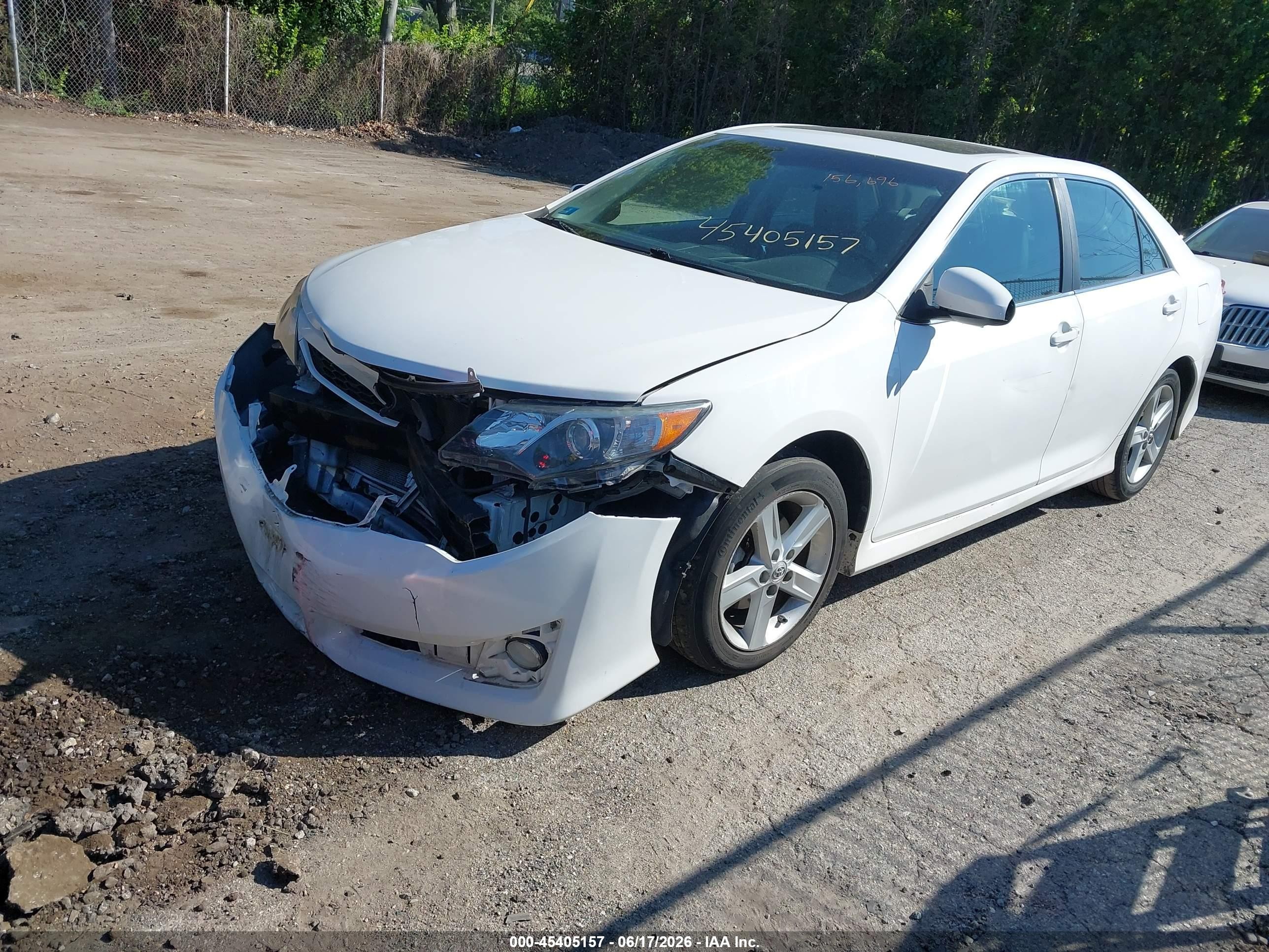2014 Toyota Camry Se White vin: 4T1BF1FK4EU742192