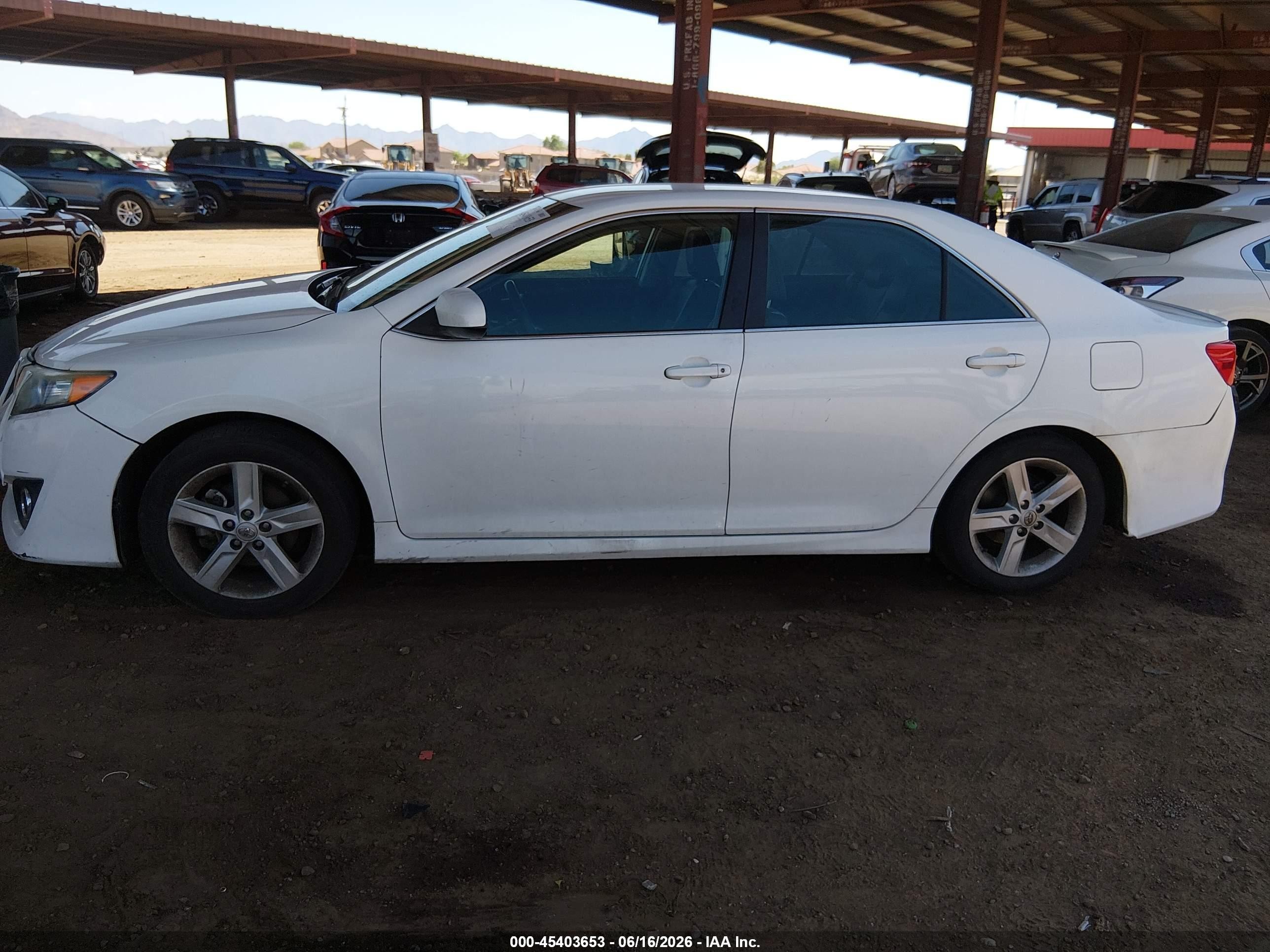 2014 Toyota Camry Se Белый vin: 4T1BF1FK4EU745786