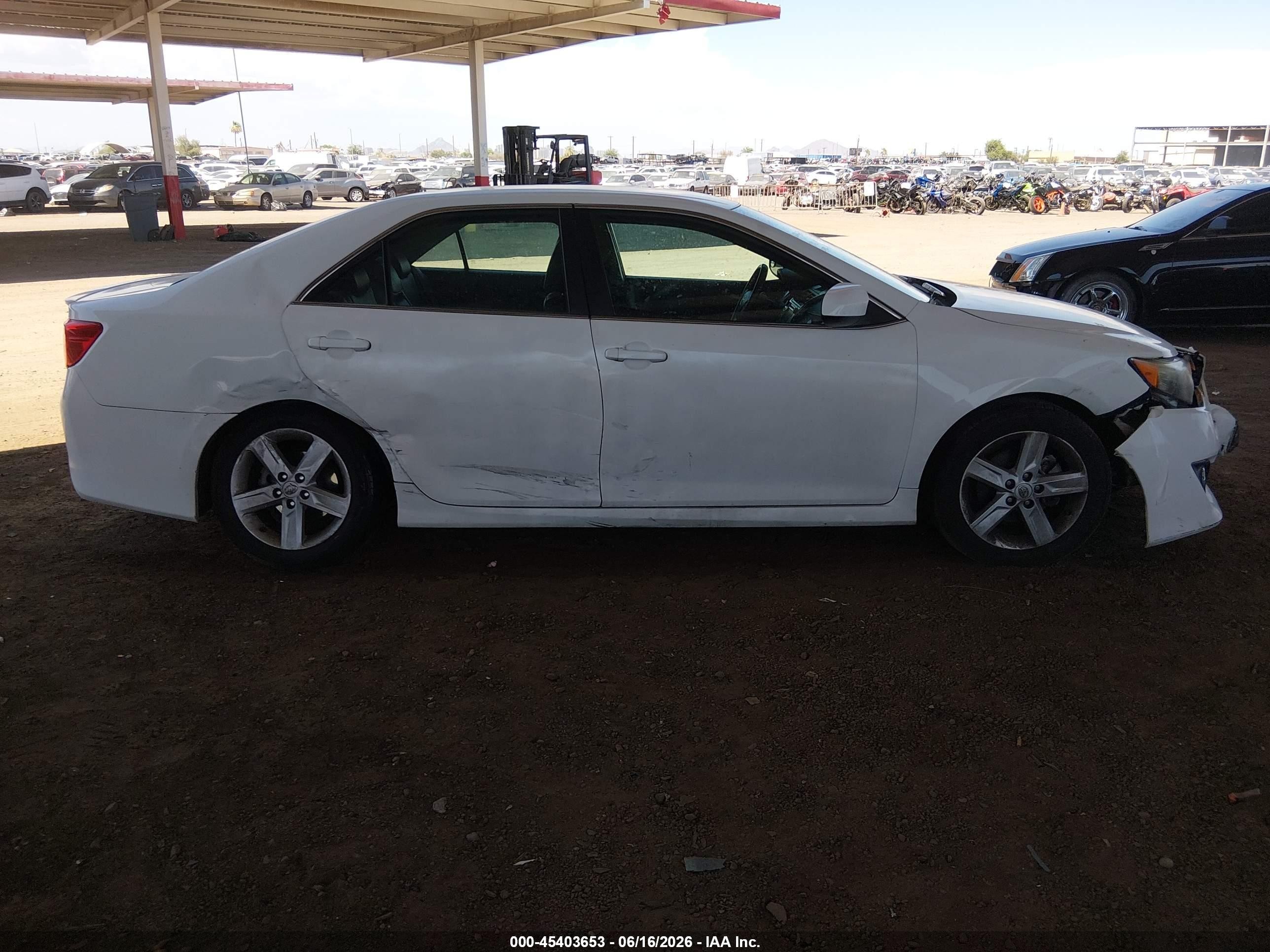 2014 Toyota Camry Se Белый vin: 4T1BF1FK4EU745786