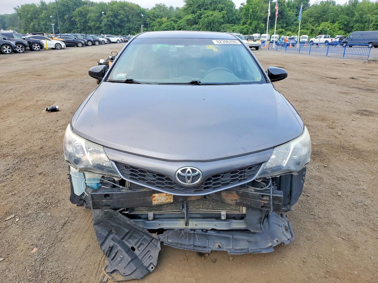 2014 Toyota Camry Se Gray vin: 4T1BF1FK4EU746940