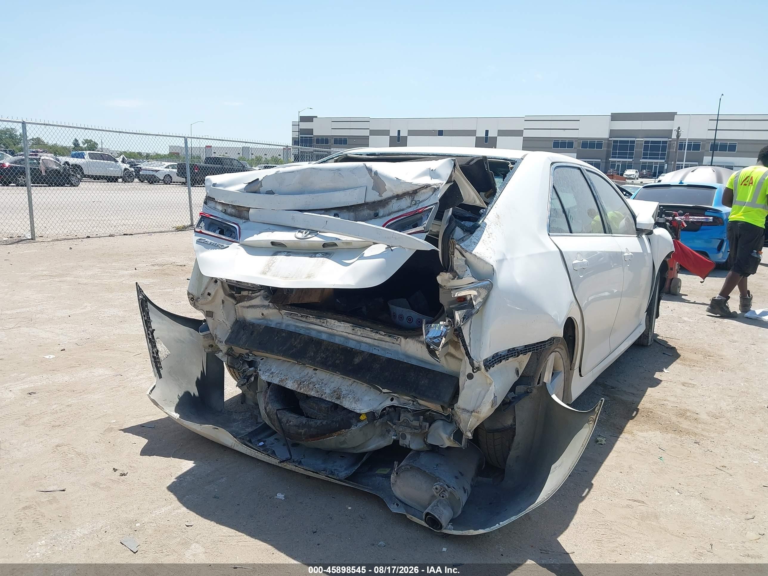 2014 Toyota Camry Se White vin: 4T1BF1FK4EU759672