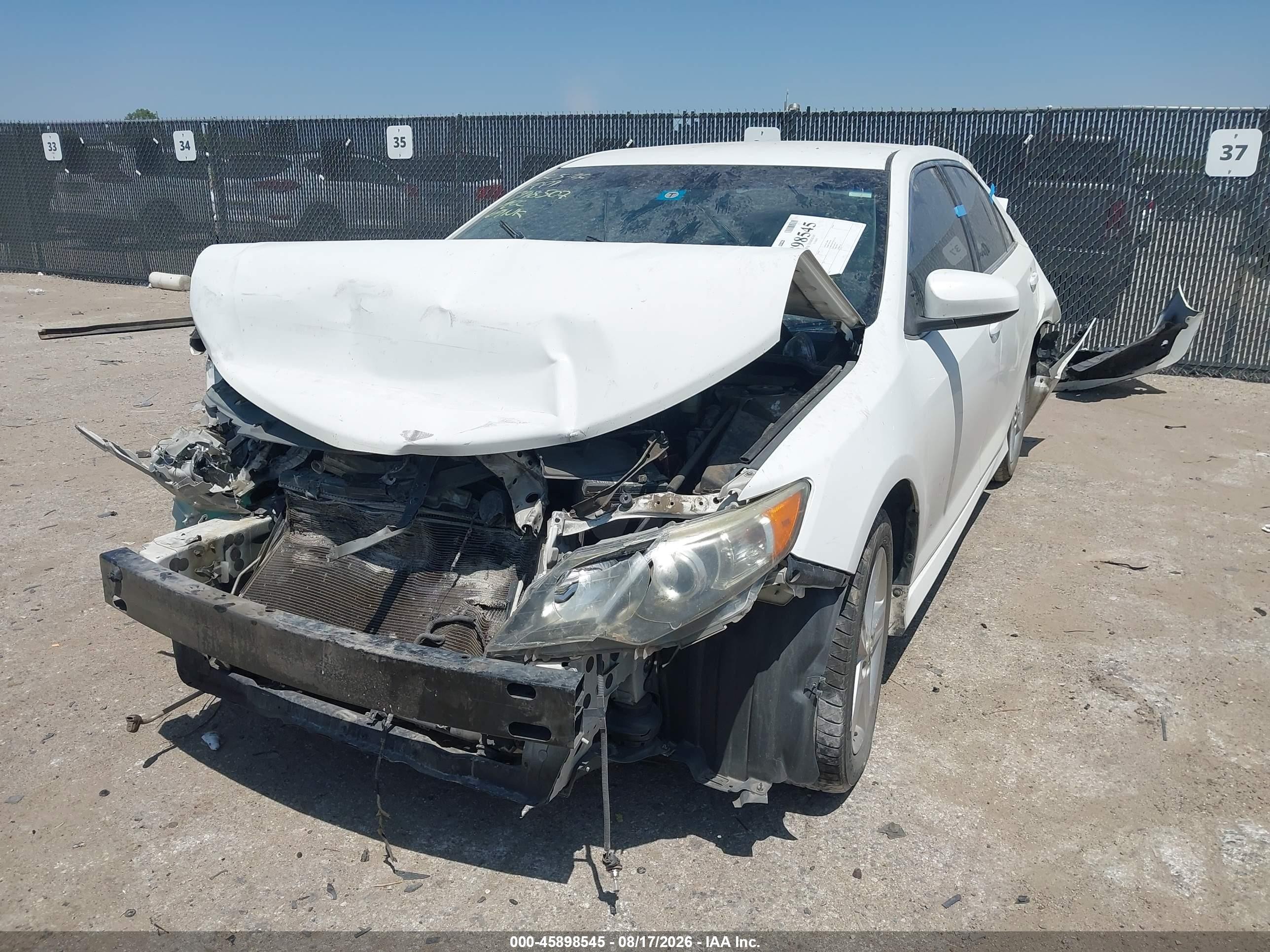 2014 Toyota Camry Se White vin: 4T1BF1FK4EU759672