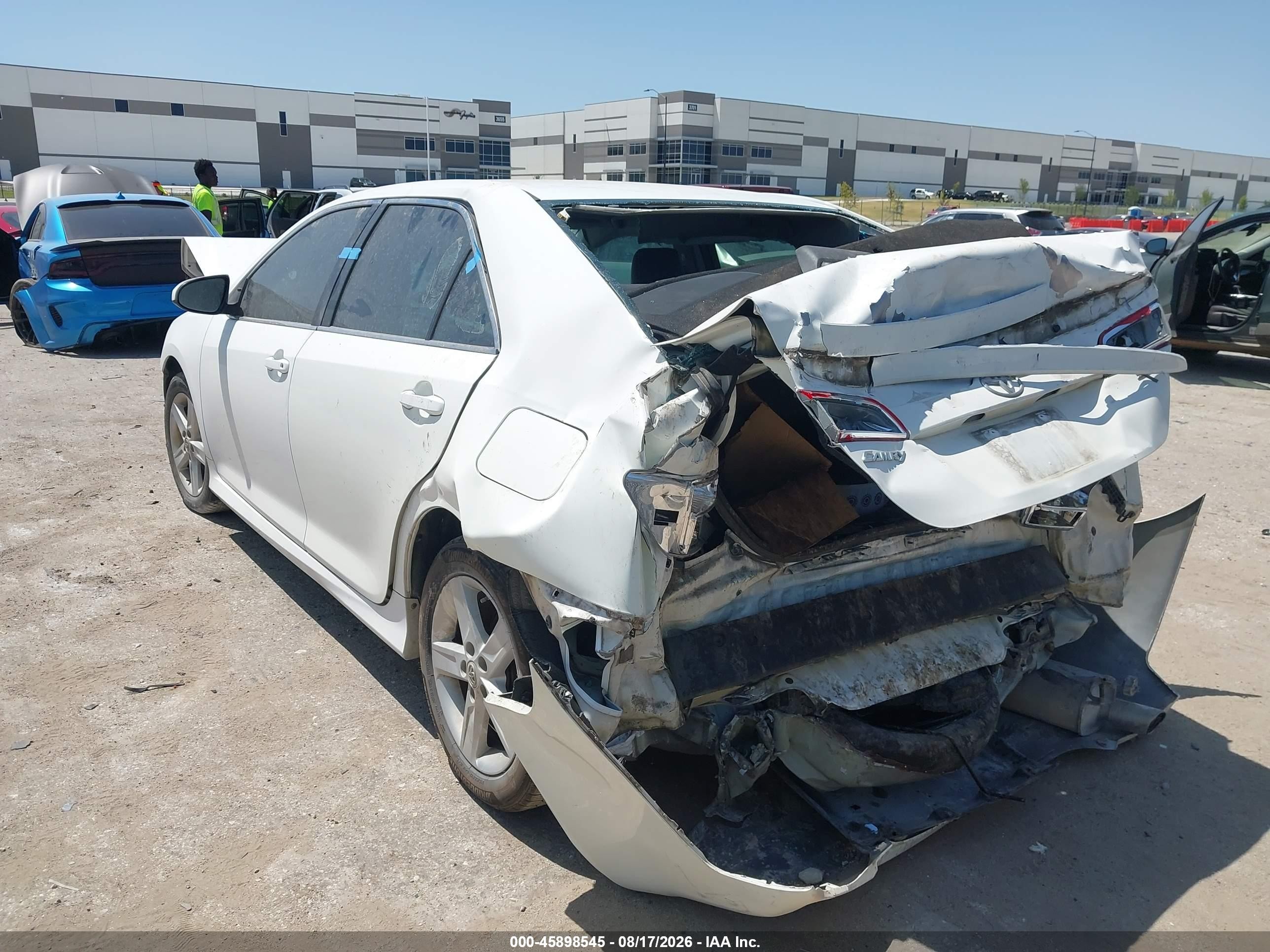 2014 Toyota Camry Se White vin: 4T1BF1FK4EU759672