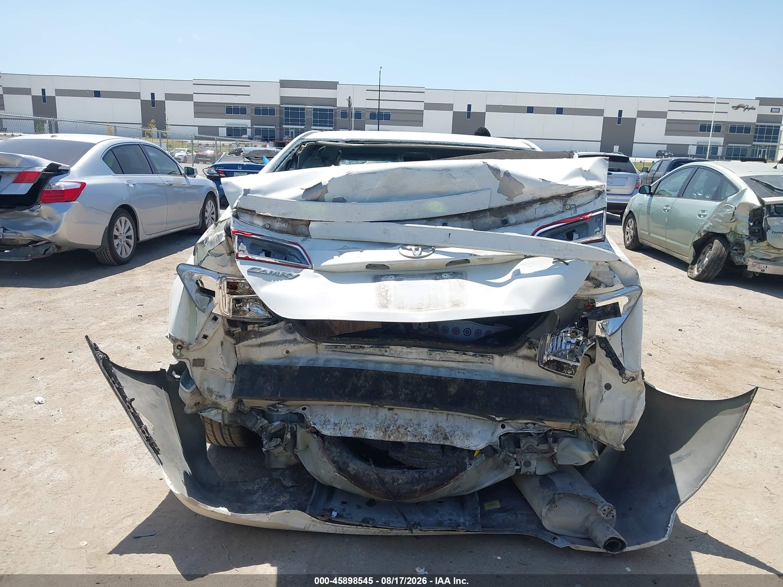2014 Toyota Camry Se White vin: 4T1BF1FK4EU759672