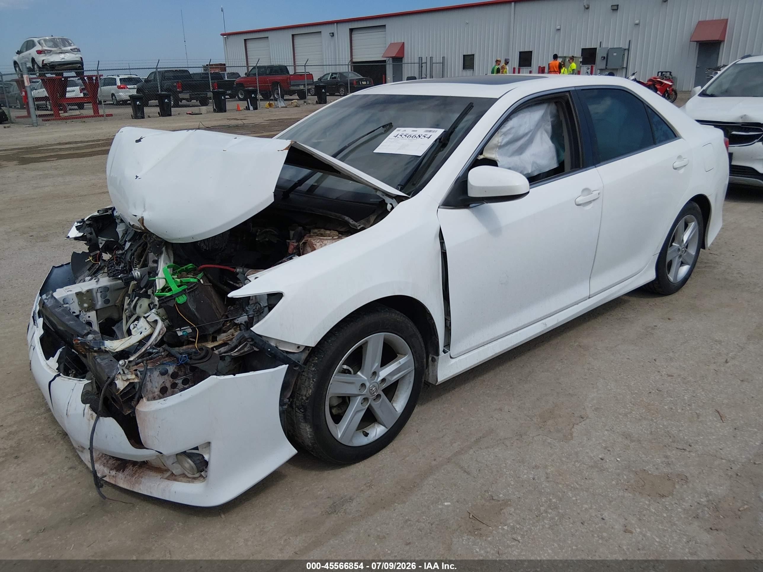 2014 Toyota Camry Se White vin: 4T1BF1FK4EU760272