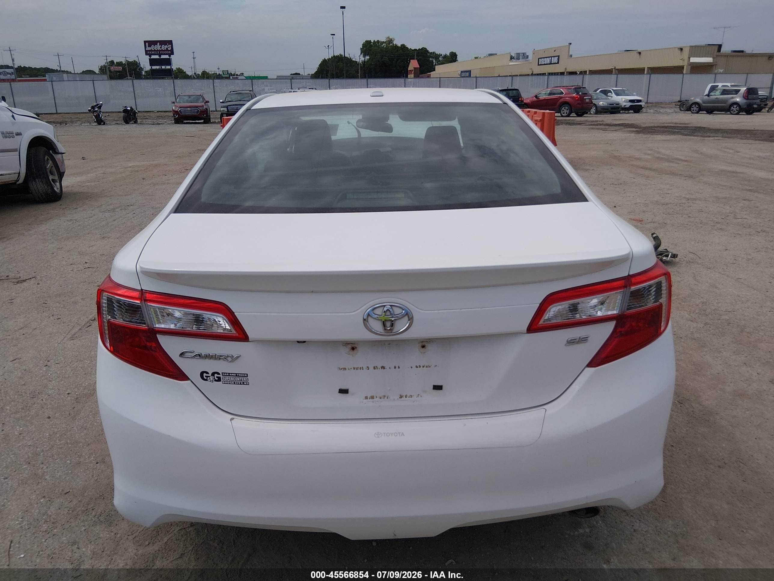 2014 Toyota Camry Se White vin: 4T1BF1FK4EU760272