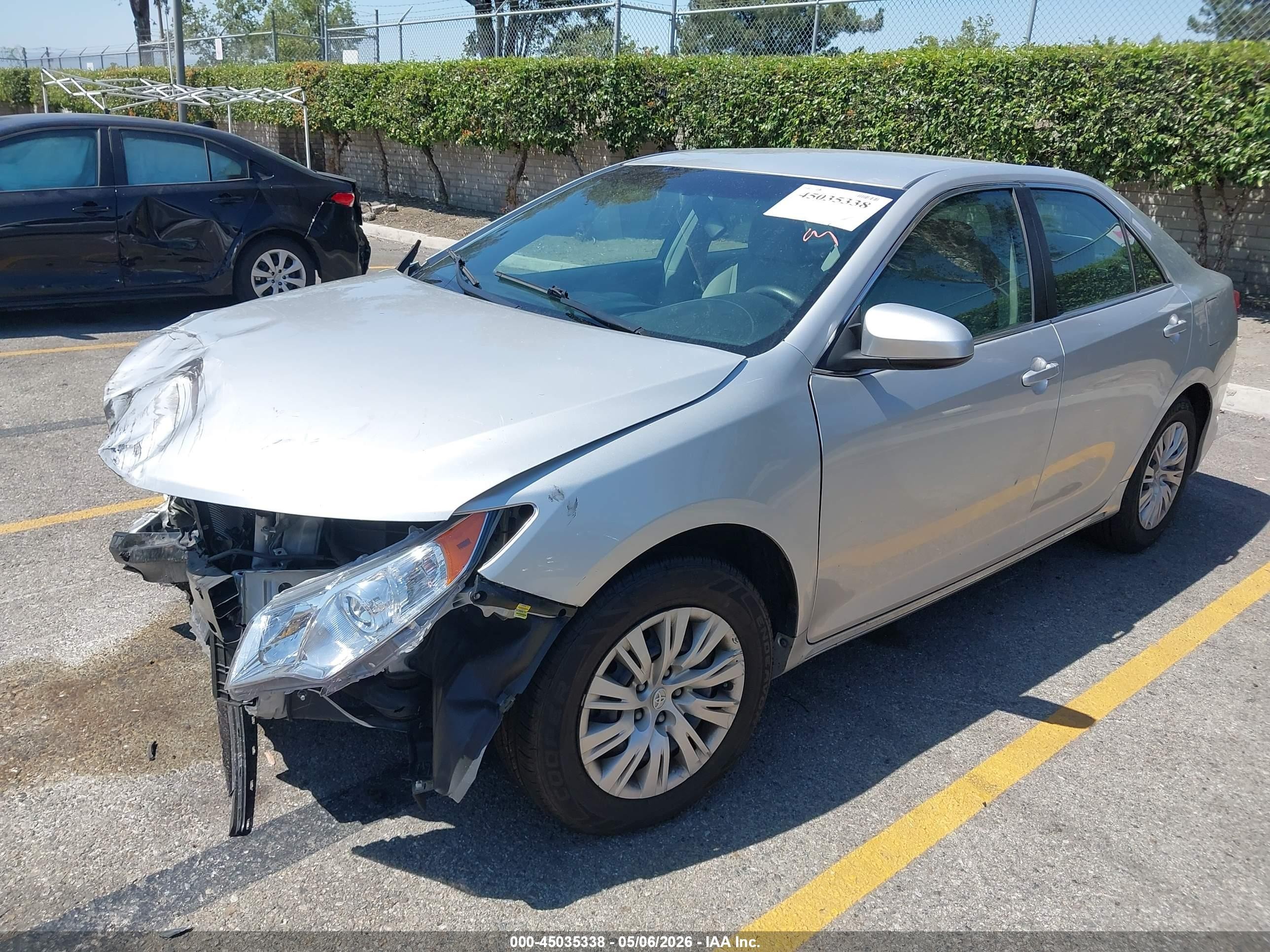 2014 Toyota Camry Le Silver vin: 4T1BF1FK4EU770655