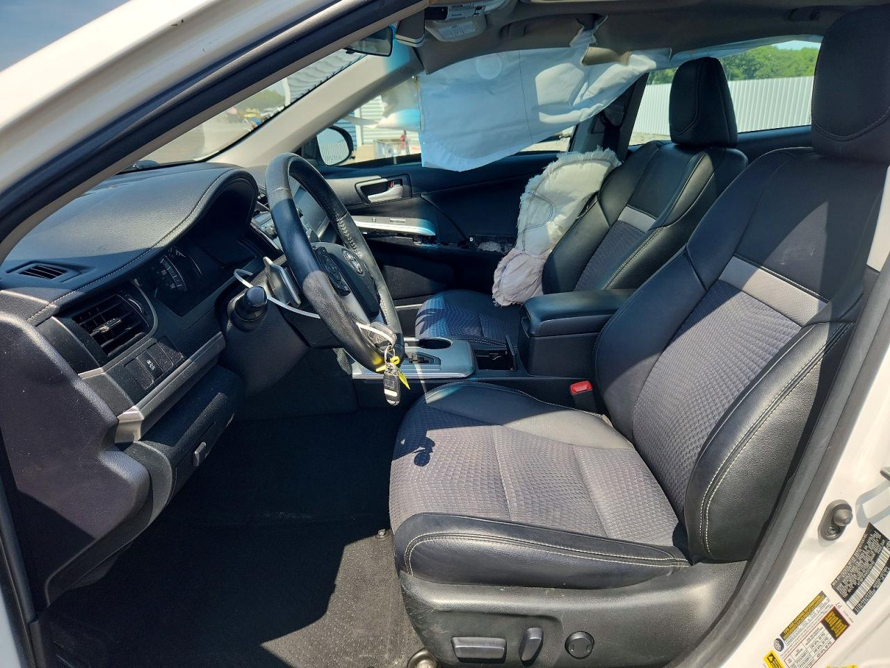 2014 Toyota Camry Se White vin: 4T1BF1FK4EU785740