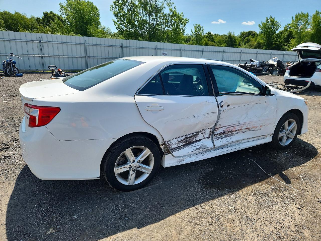 2014 Toyota Camry Se White vin: 4T1BF1FK4EU785740