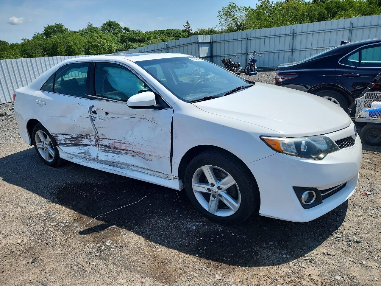 2014 Toyota Camry Se White vin: 4T1BF1FK4EU785740