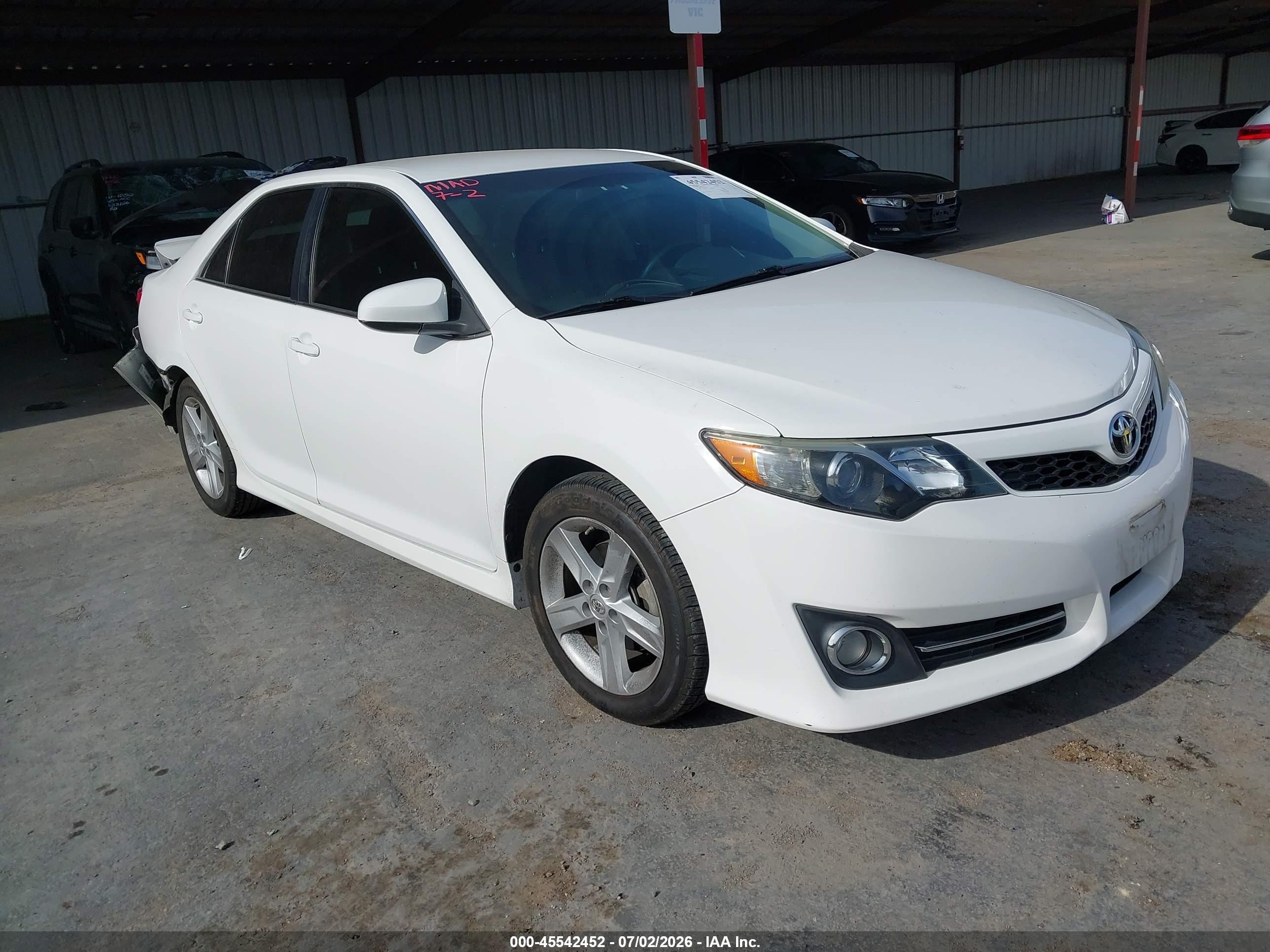 2014 Toyota Camry Se White vin: 4T1BF1FK4EU801354
