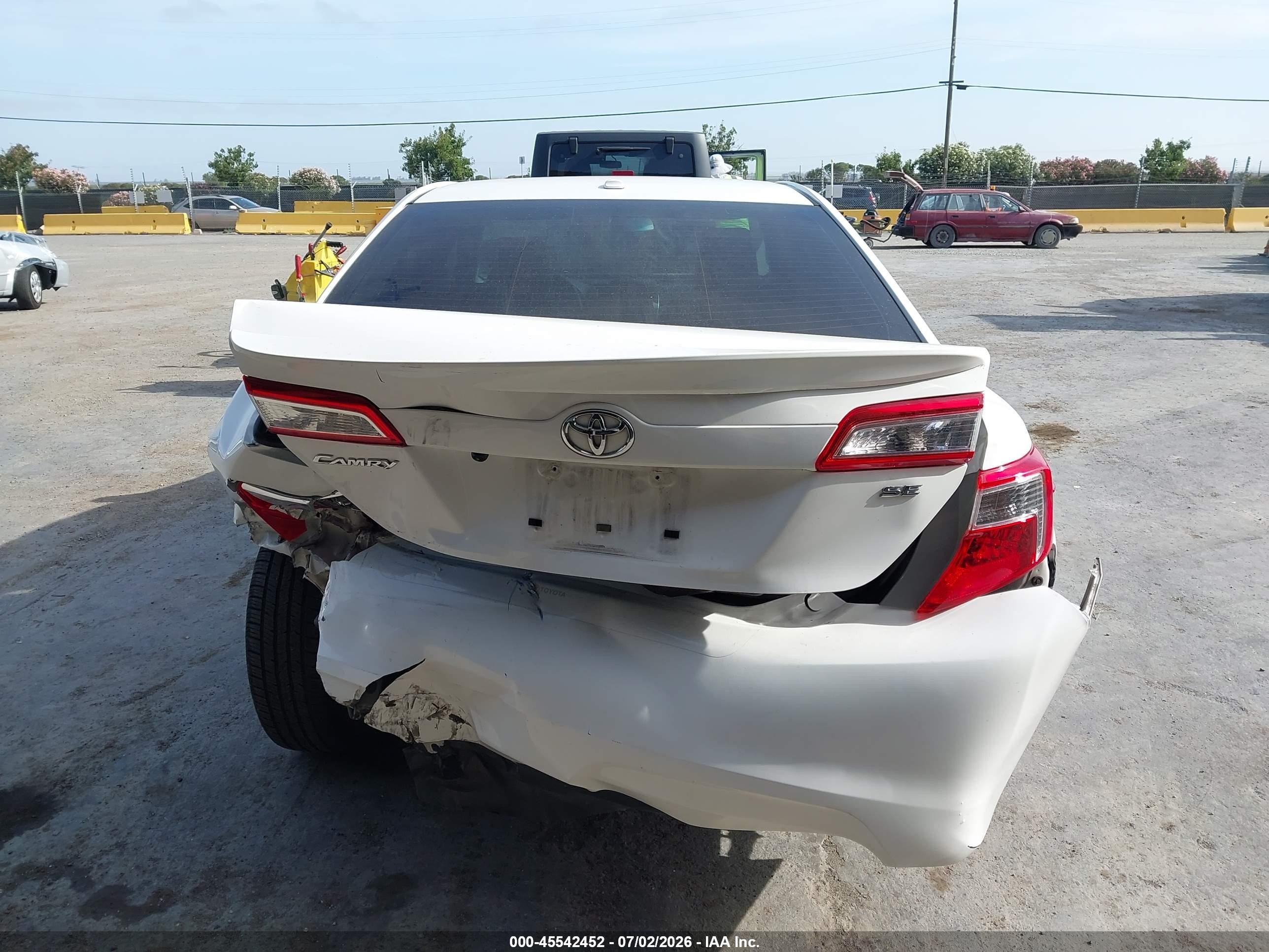 2014 Toyota Camry Se White vin: 4T1BF1FK4EU801354
