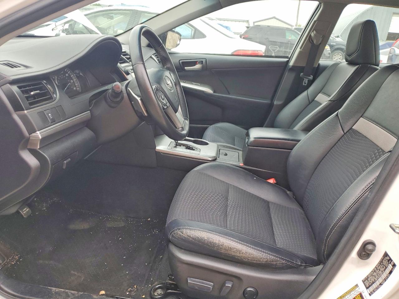 2014 Toyota Camry Se White vin: 4T1BF1FK4EU805193
