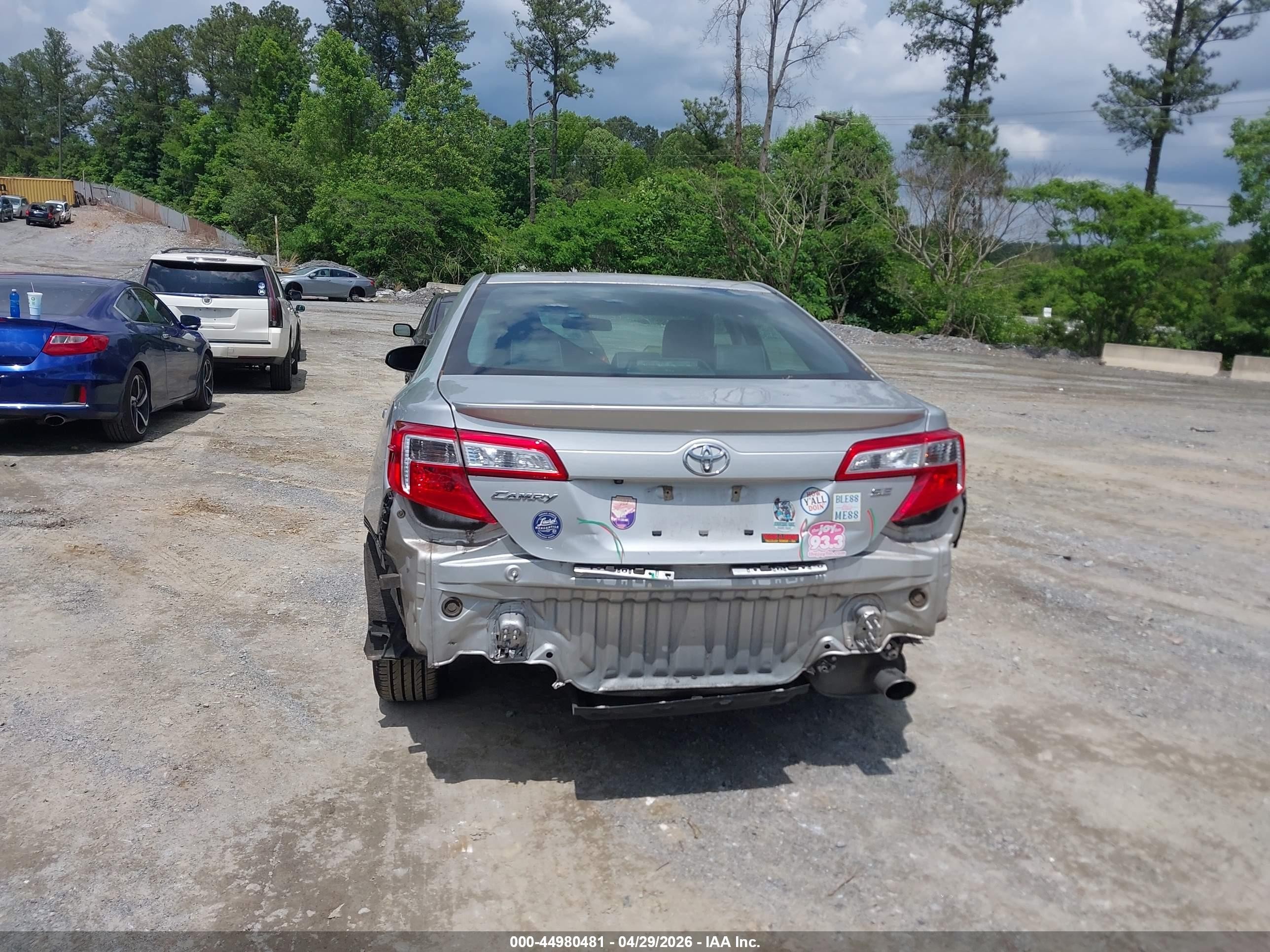 2014 Toyota Camry Se Серебряный vin: 4T1BF1FK4EU810930