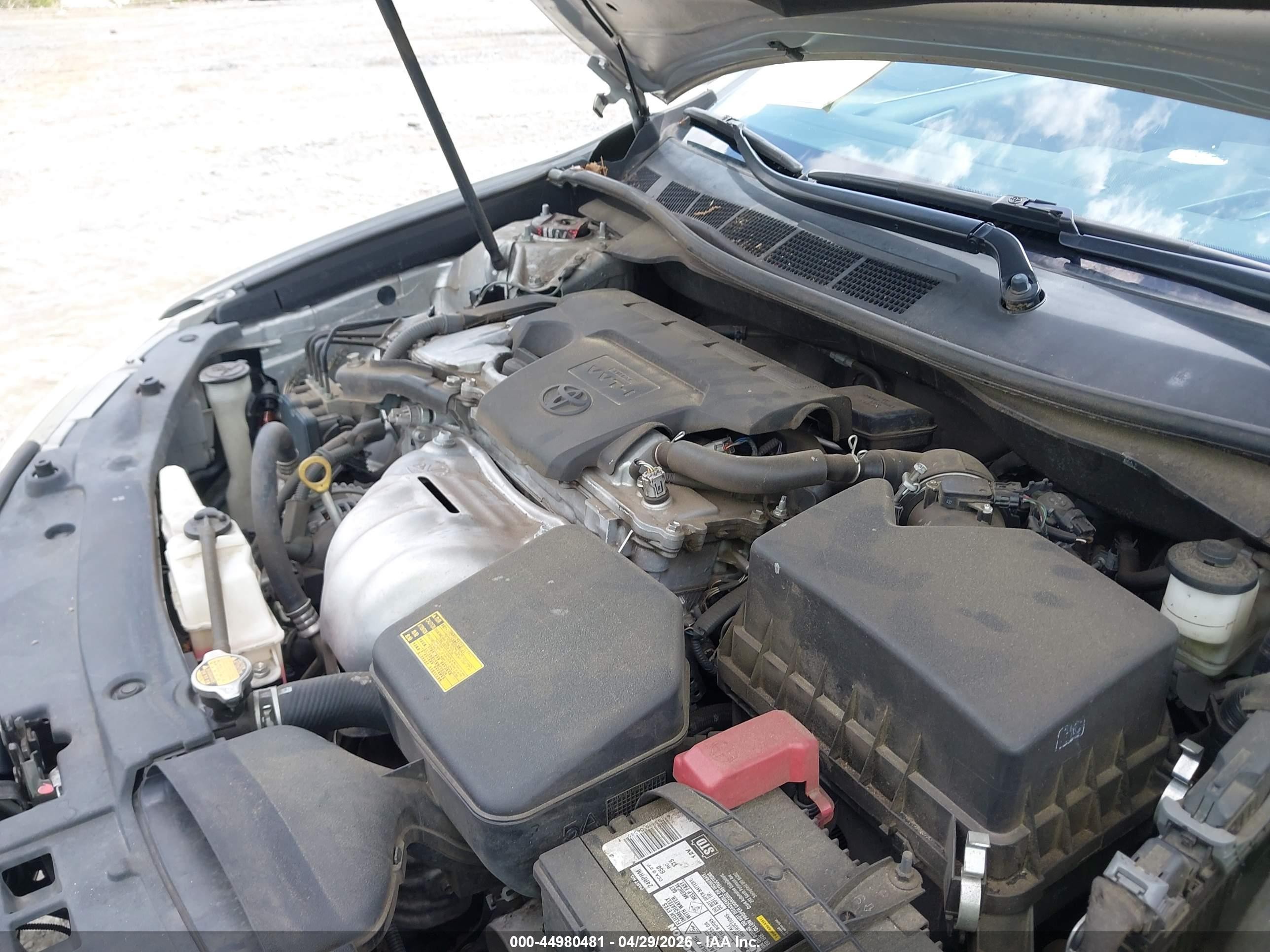 2014 Toyota Camry Se Серебряный vin: 4T1BF1FK4EU810930