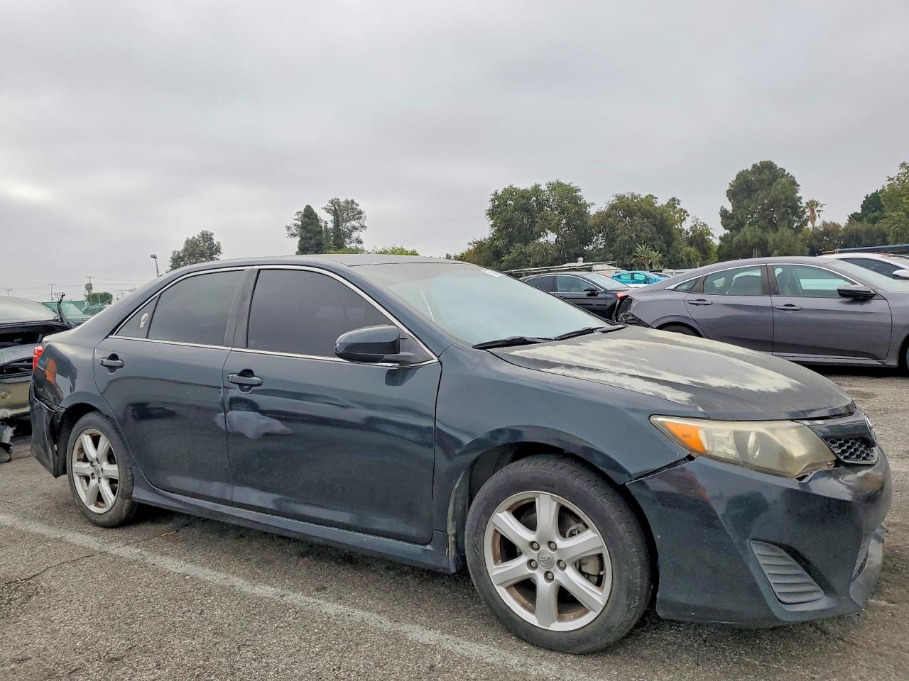 2014 Toyota Camry Se Sport Blue vin: 4T1BF1FK4EU825959