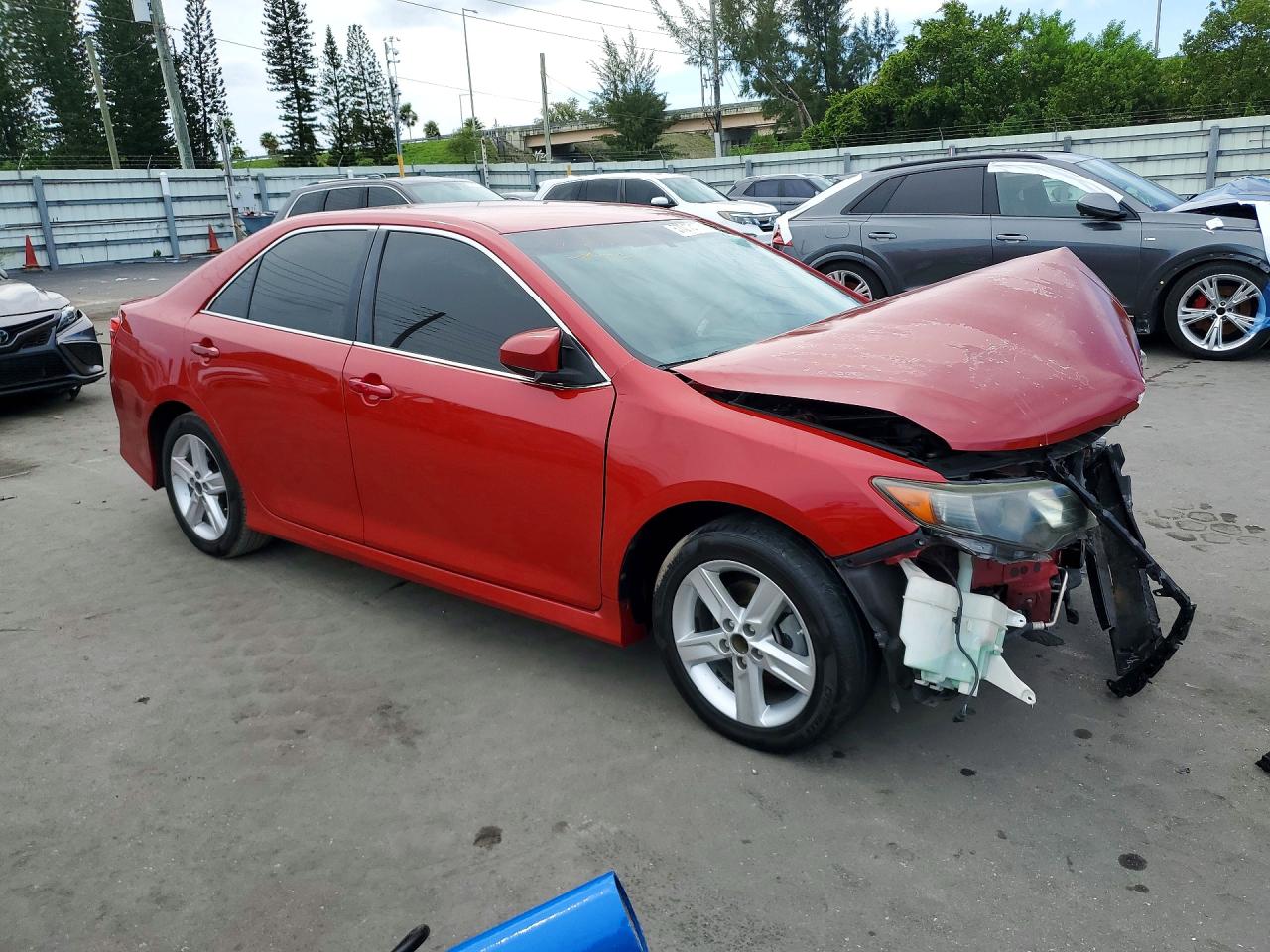 2014 Toyota Camry Se Red vin: 4T1BF1FK4EU834015