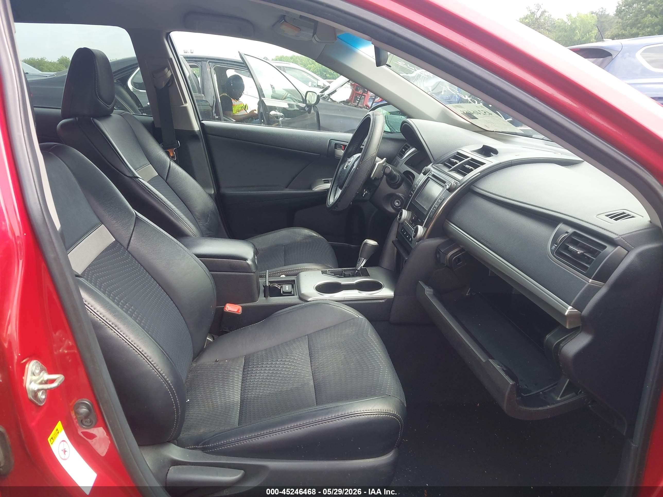 2014 Toyota Camry Se Red vin: 4T1BF1FK4EU841062