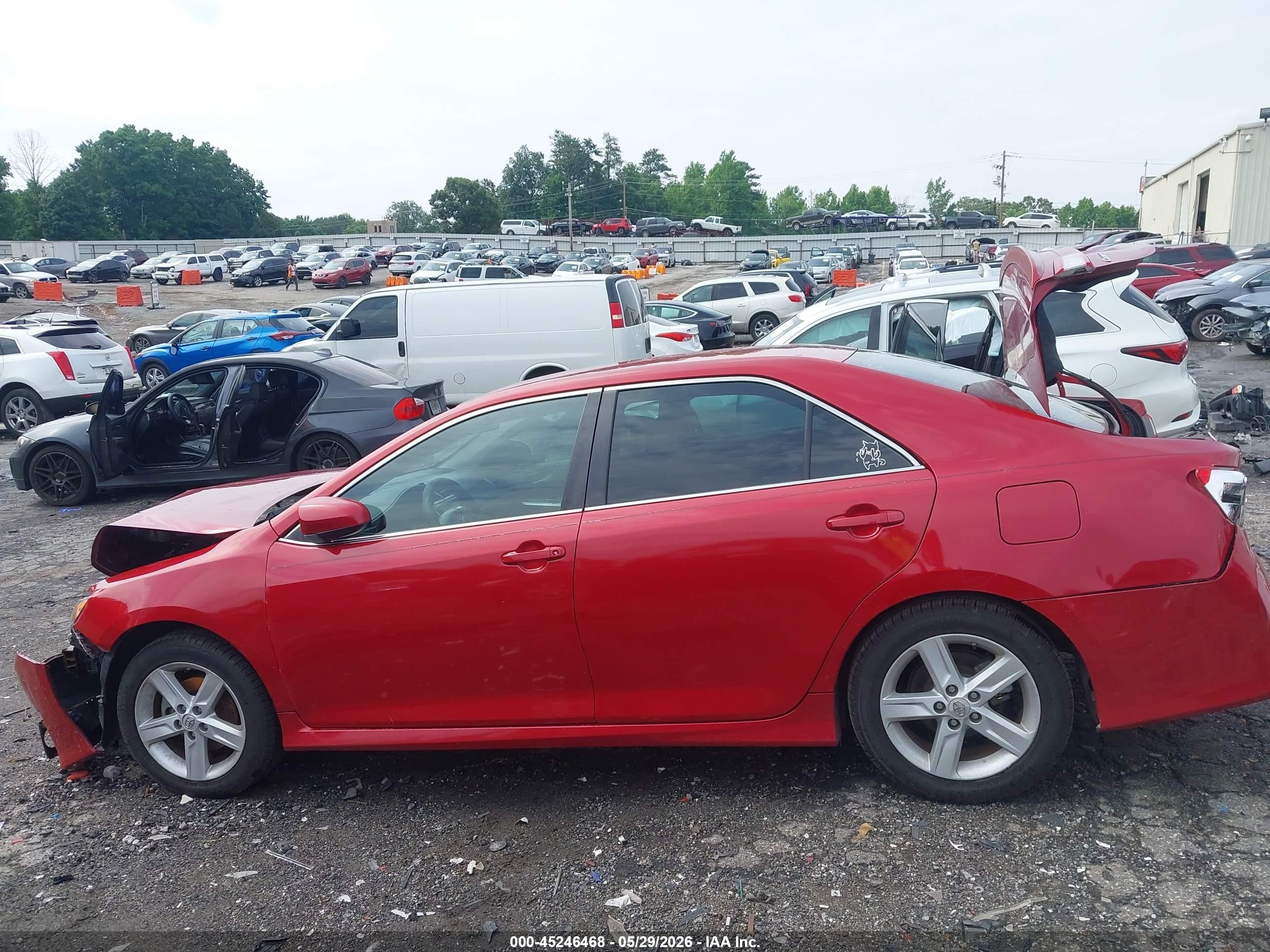 2014 Toyota Camry Se Red vin: 4T1BF1FK4EU841062