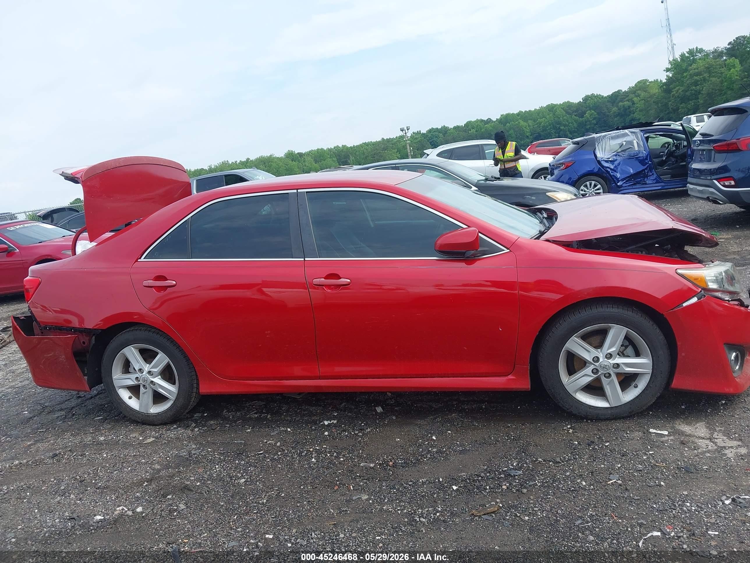 2014 Toyota Camry Se Red vin: 4T1BF1FK4EU841062