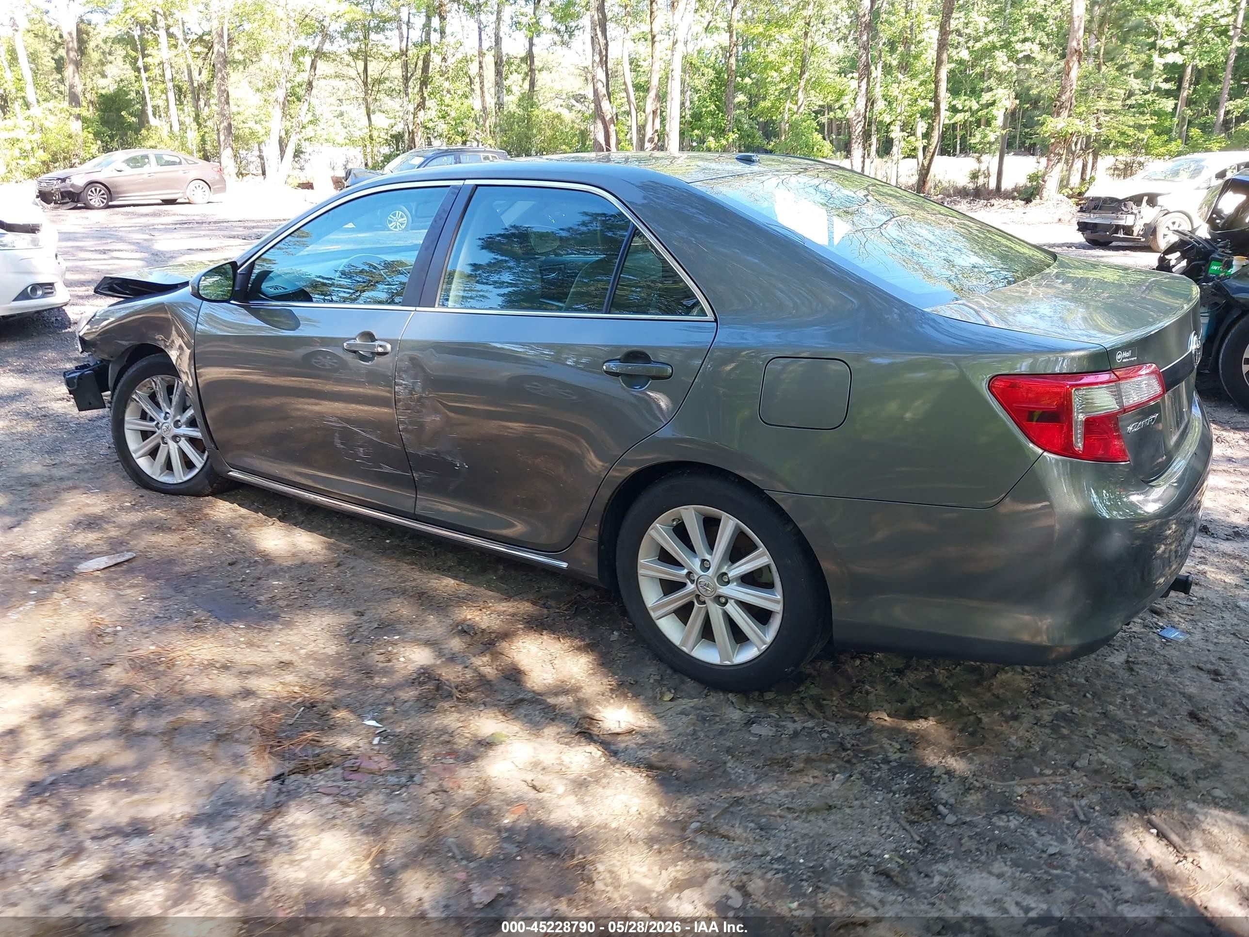 2014 Toyota Camry Xle Green vin: 4T1BF1FK4EU849128