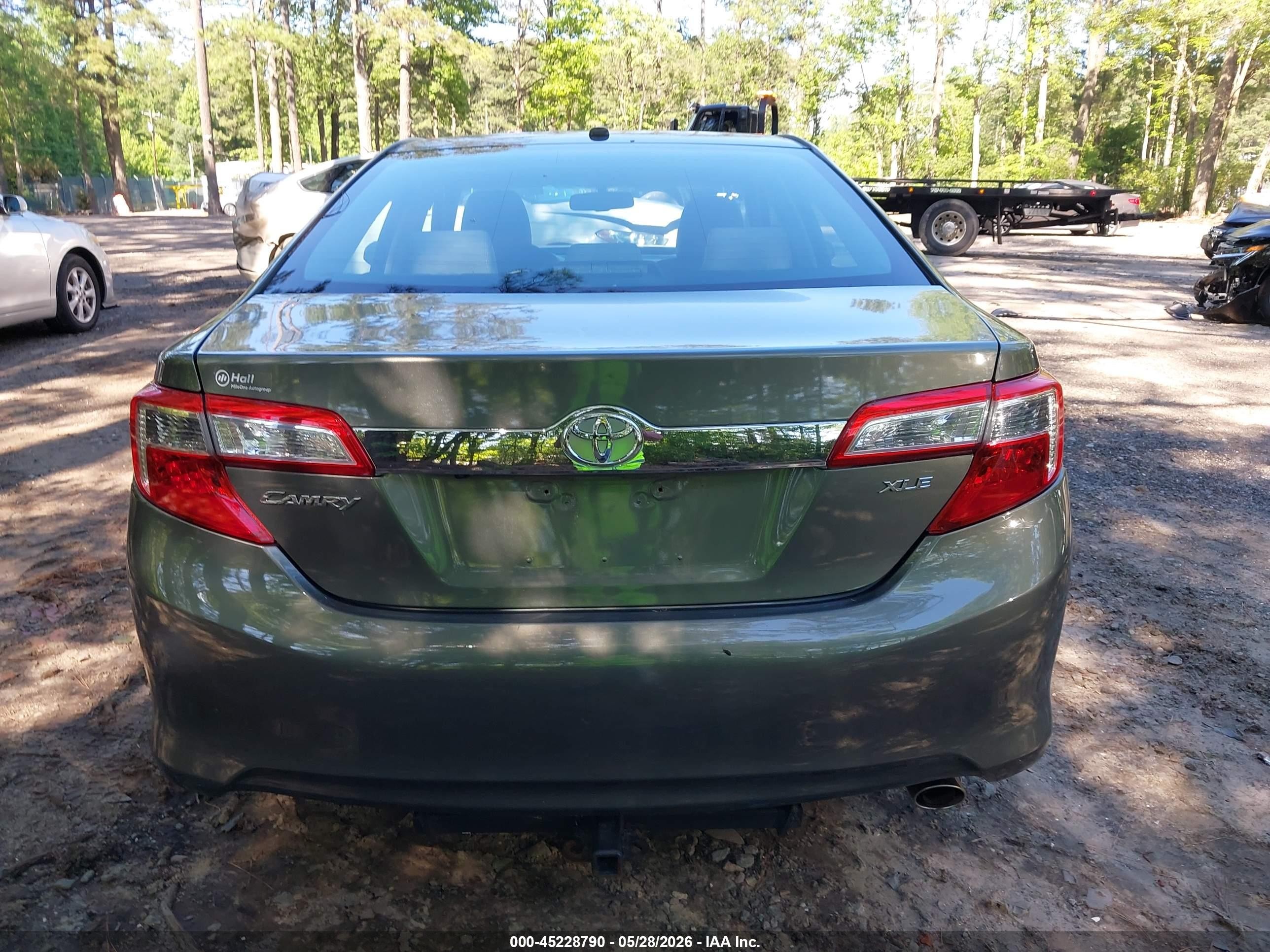 2014 Toyota Camry Xle Green vin: 4T1BF1FK4EU849128