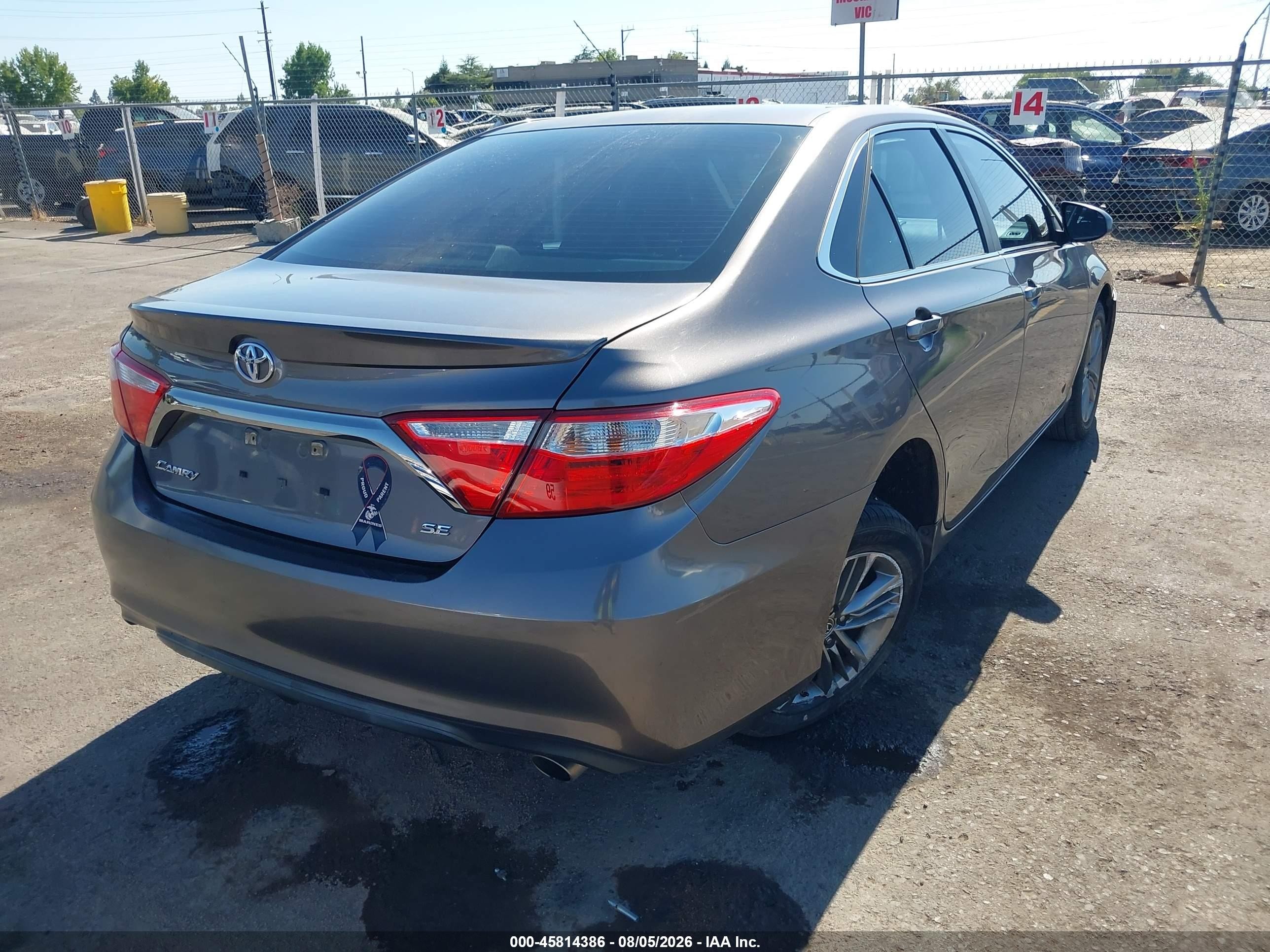 2015 Toyota Camry Se Brown vin: 4T1BF1FK4FU003700
