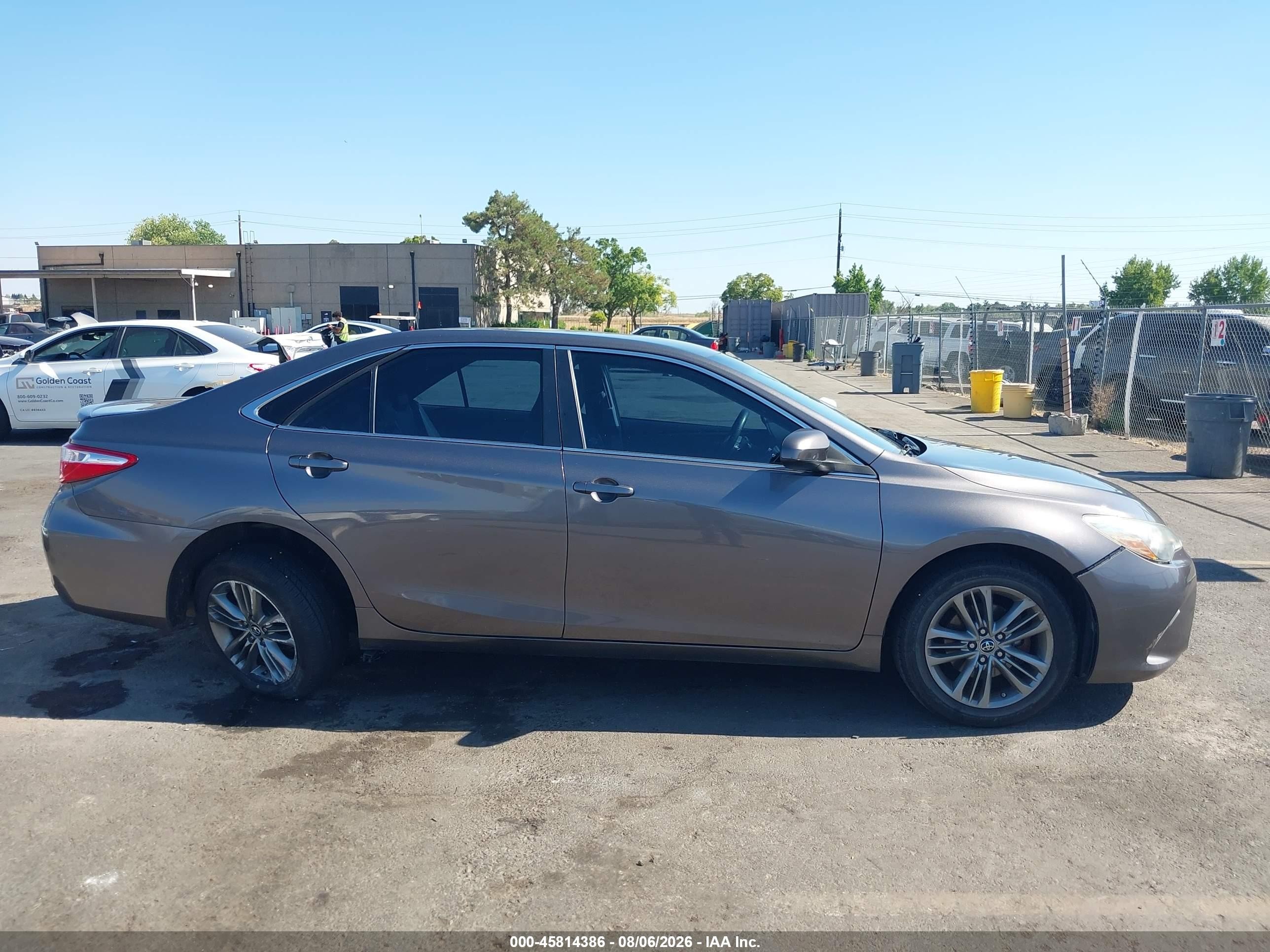 2015 Toyota Camry Se Brown vin: 4T1BF1FK4FU003700