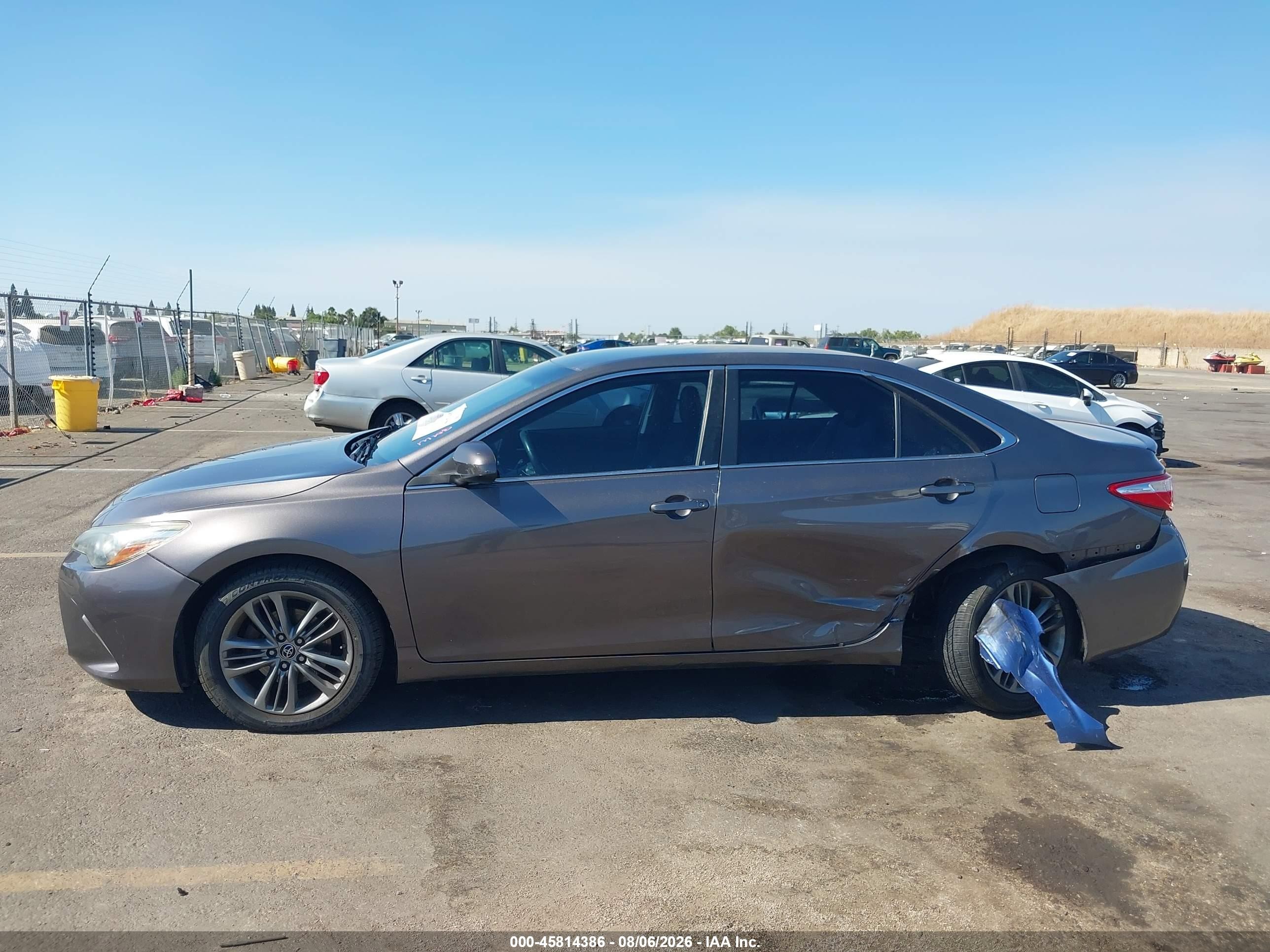 2015 Toyota Camry Se Brown vin: 4T1BF1FK4FU003700