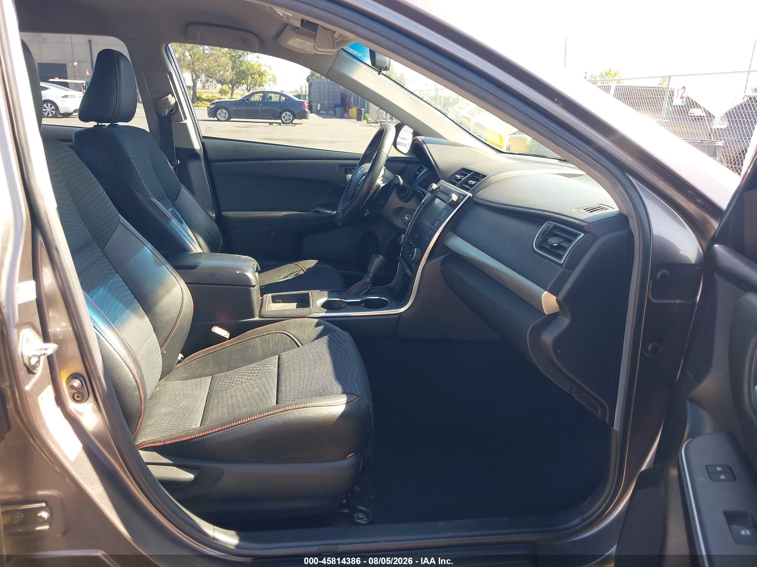 2015 Toyota Camry Se Brown vin: 4T1BF1FK4FU003700