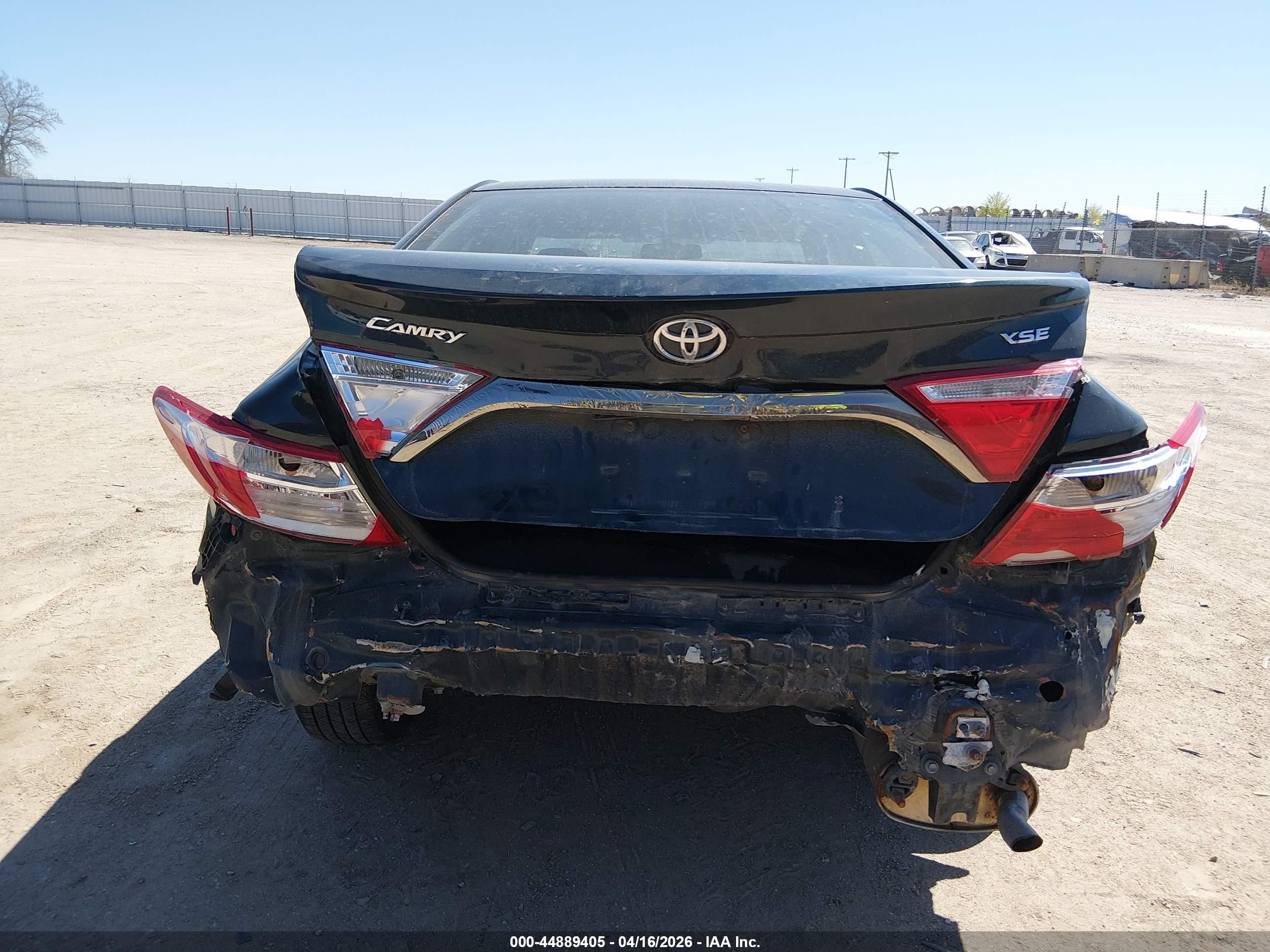 2015 Toyota Camry Se Navy vin: 4T1BF1FK4FU022845