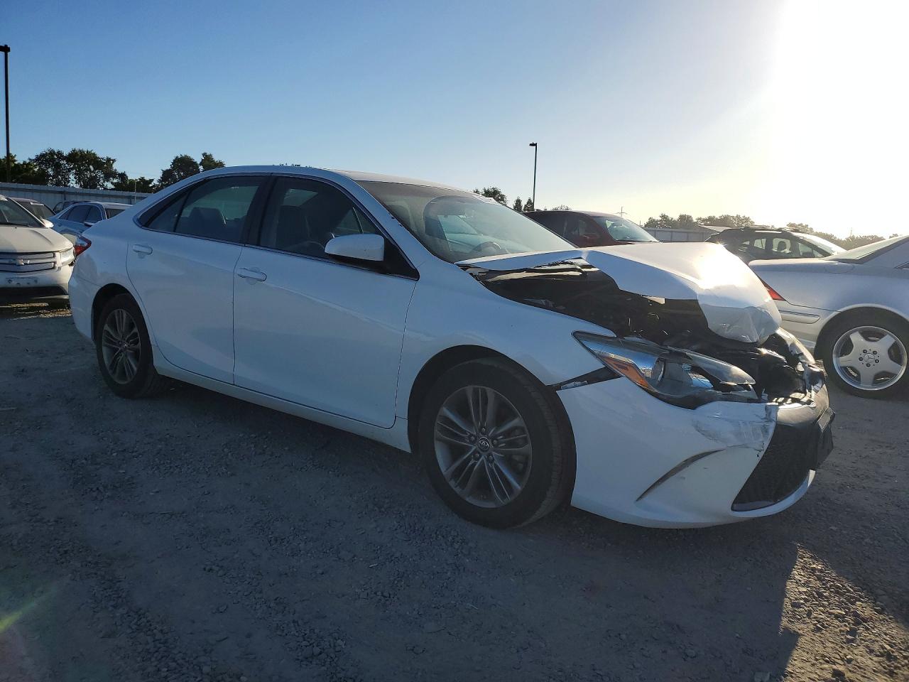 2015 Toyota Camry Se Белый vin: 4T1BF1FK4FU038091