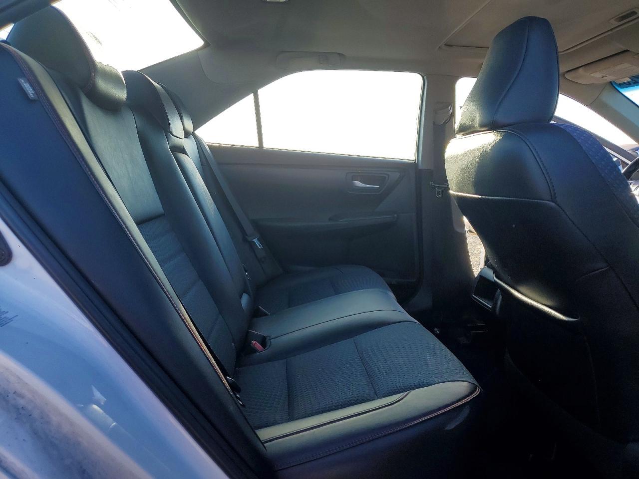 2015 Toyota Camry Se Белый vin: 4T1BF1FK4FU038091
