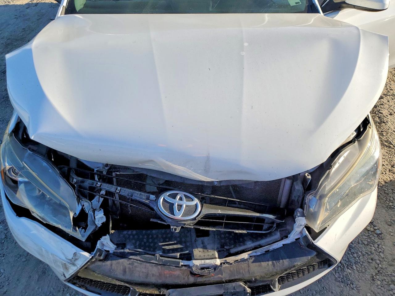 2015 Toyota Camry Se Белый vin: 4T1BF1FK4FU038091