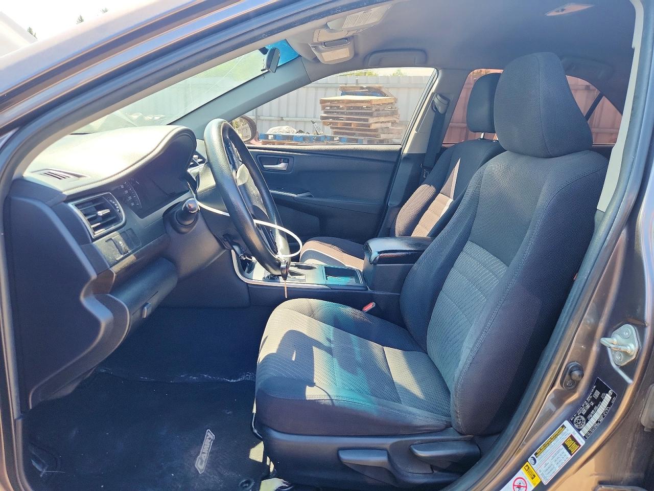 2015 Toyota Camry Le Gray vin: 4T1BF1FK4FU048815