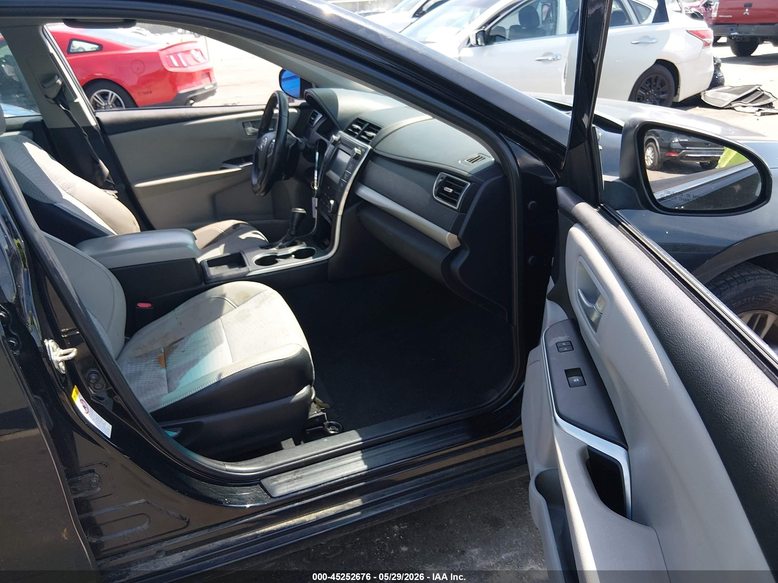 2015 Toyota Camry Se White vin: 4T1BF1FK4FU053870