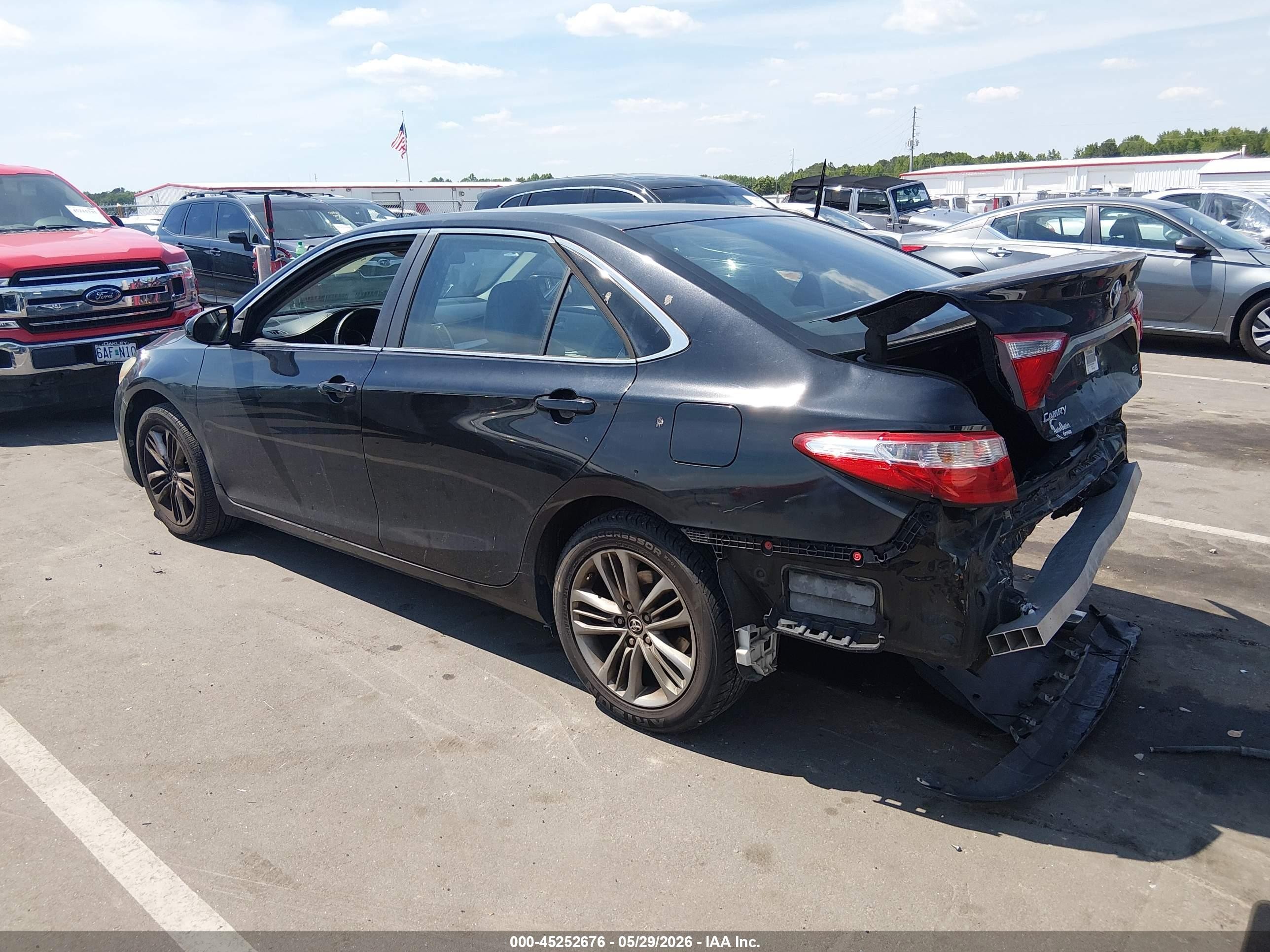 2015 Toyota Camry Se White vin: 4T1BF1FK4FU053870