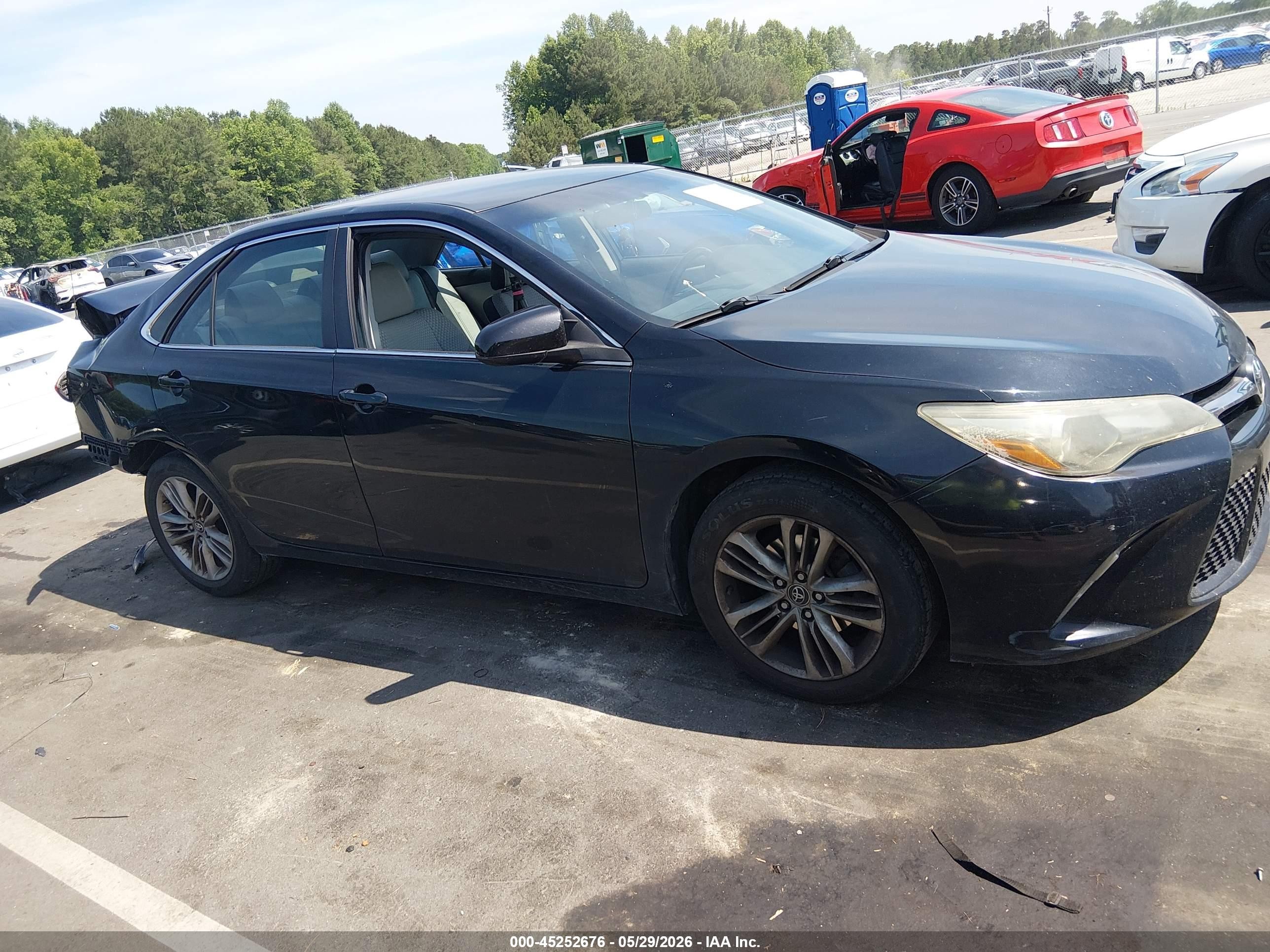 2015 Toyota Camry Se White vin: 4T1BF1FK4FU053870
