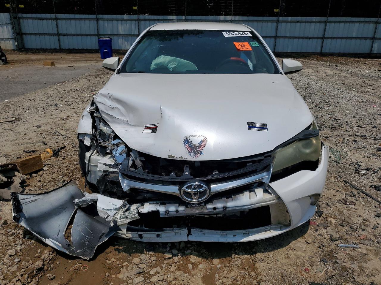 2015 Toyota Camry Se White vin: 4T1BF1FK4FU057613