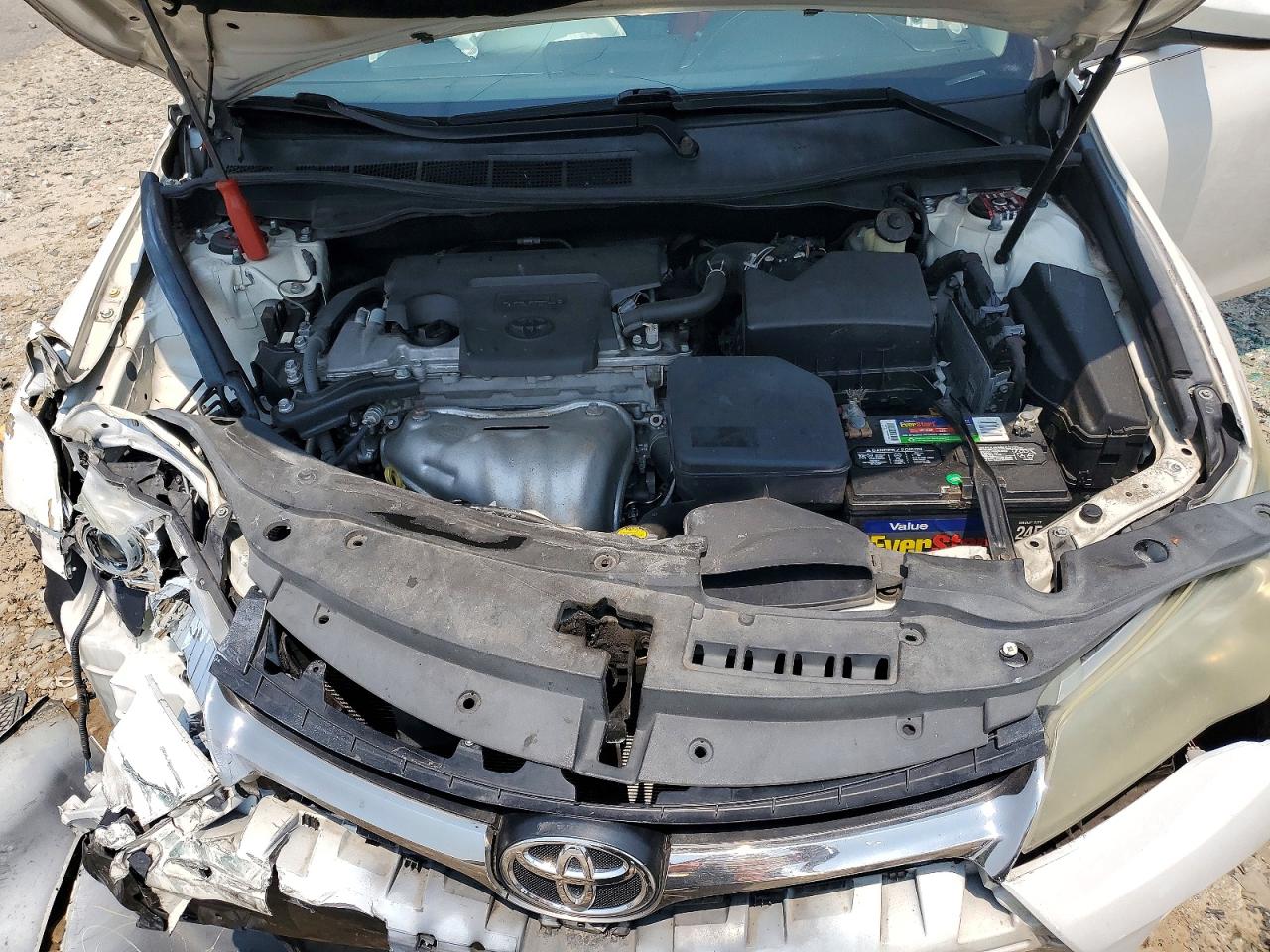 2015 Toyota Camry Se White vin: 4T1BF1FK4FU057613