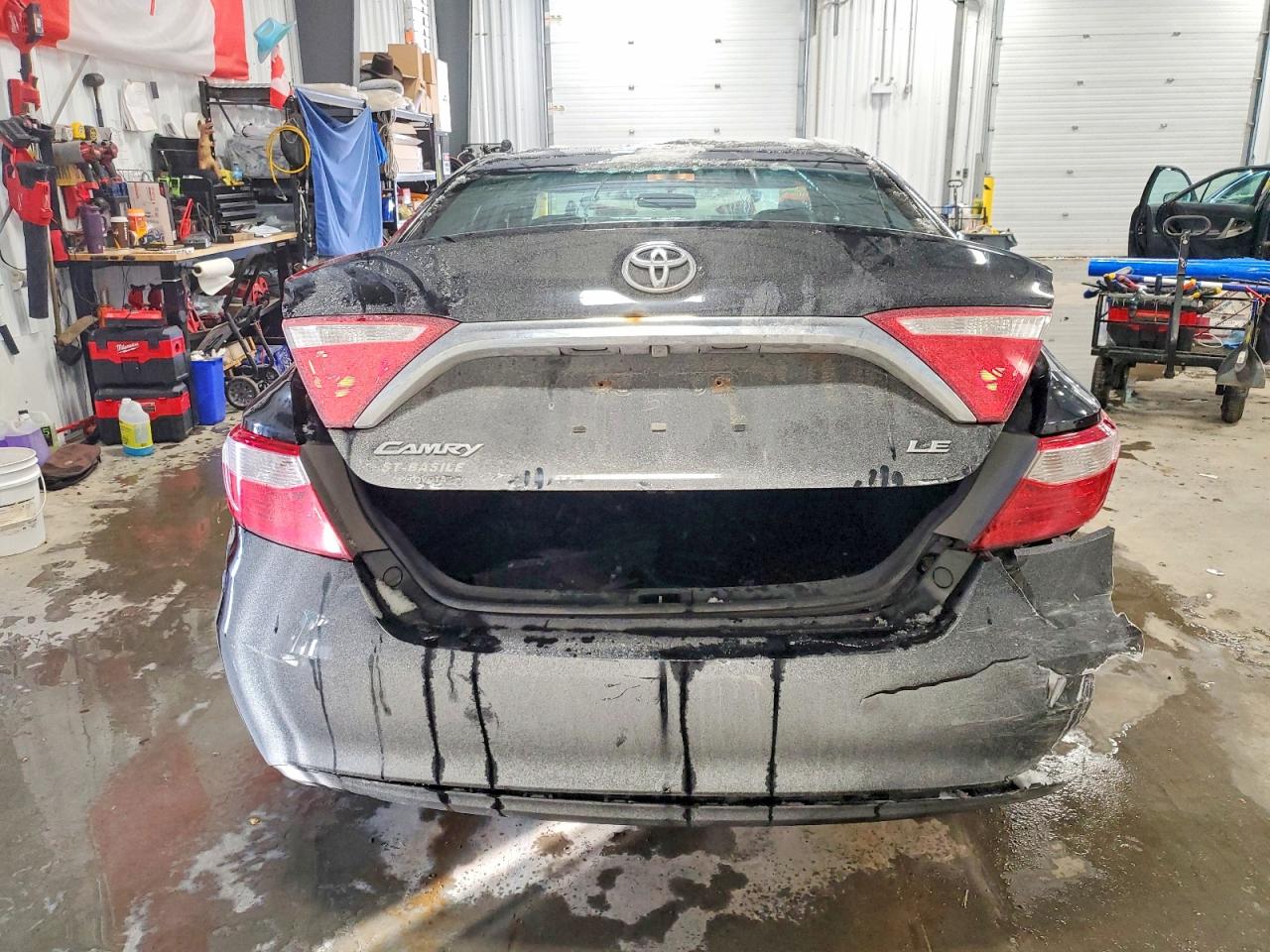 2015 Toyota Camry Le Черный vin: 4T1BF1FK4FU079028